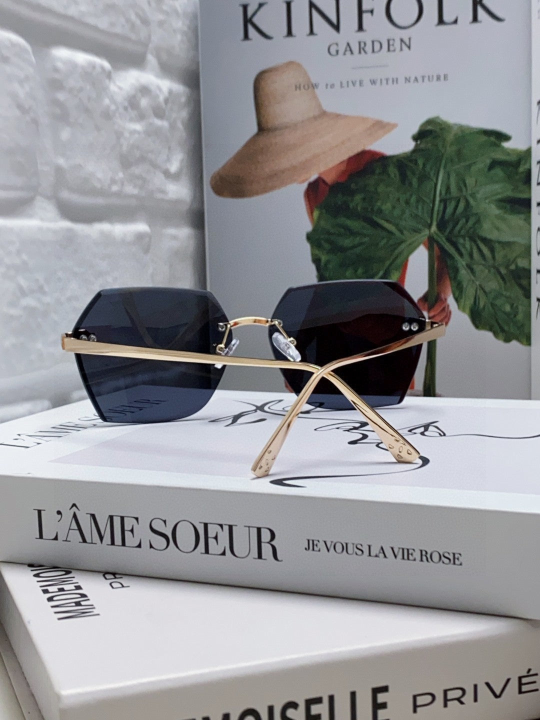 CARTIER PANTHÈRE RIMLESS GEOMETRIC FRAME SUNGLASSES 539743 IN METAL