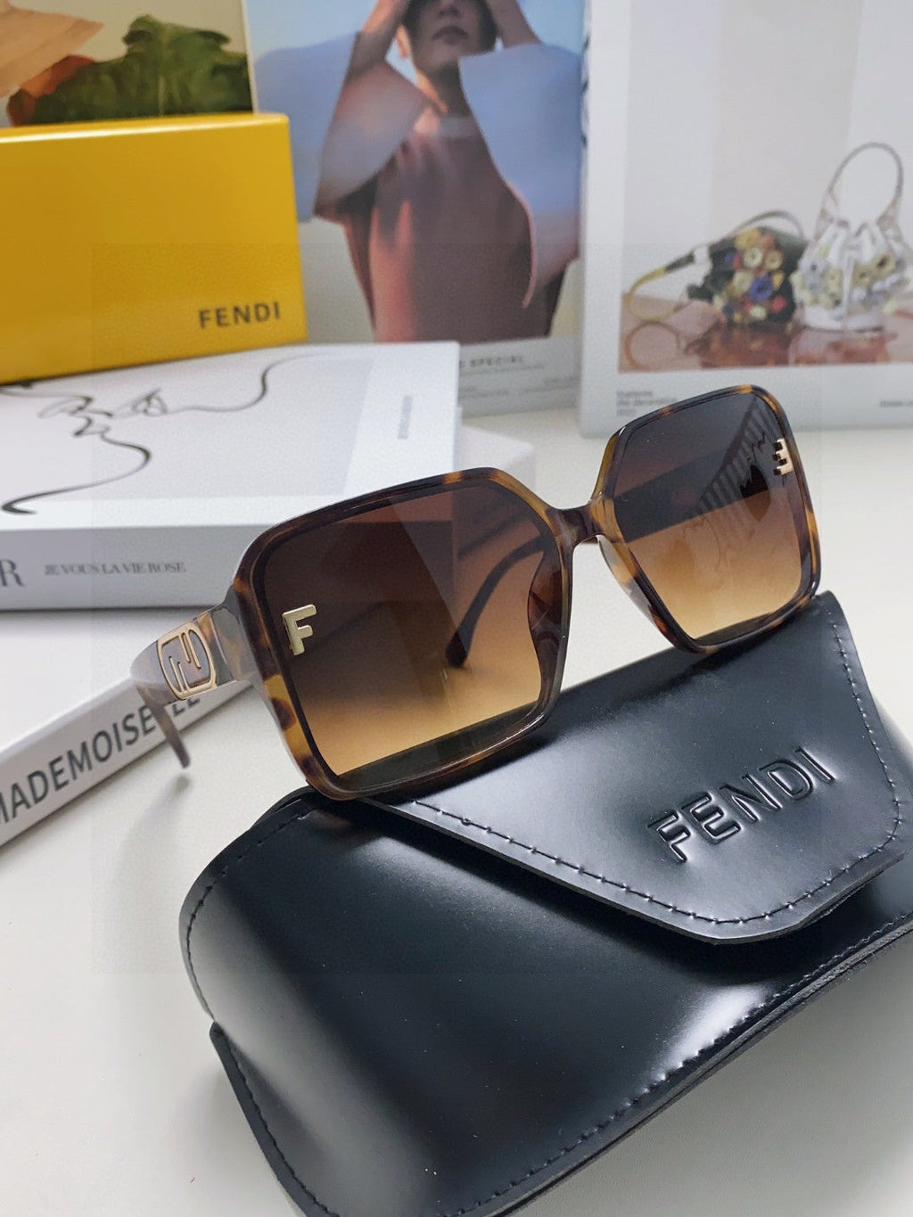 FENDI EMBOSSED LOGO FF DIAMONDS SQUARE FRAME SUNGLASSES 575798 IN ACETATE
