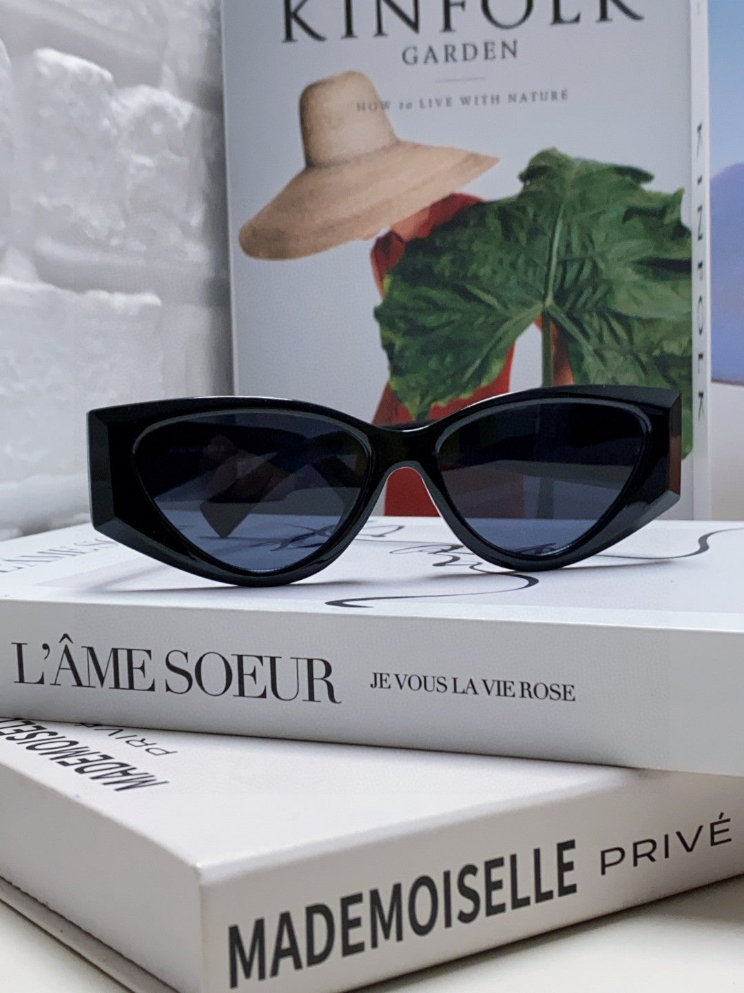 MIU MIU LOGO SUNGLASSES 576812 IN BLACK ACETATE