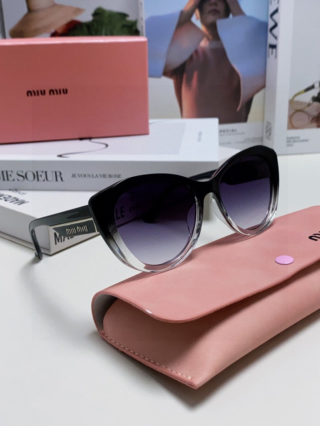MIU MIU GLIMPSE SUNGLASSES 576813 IN BLACK AND CLEAR ACETATE