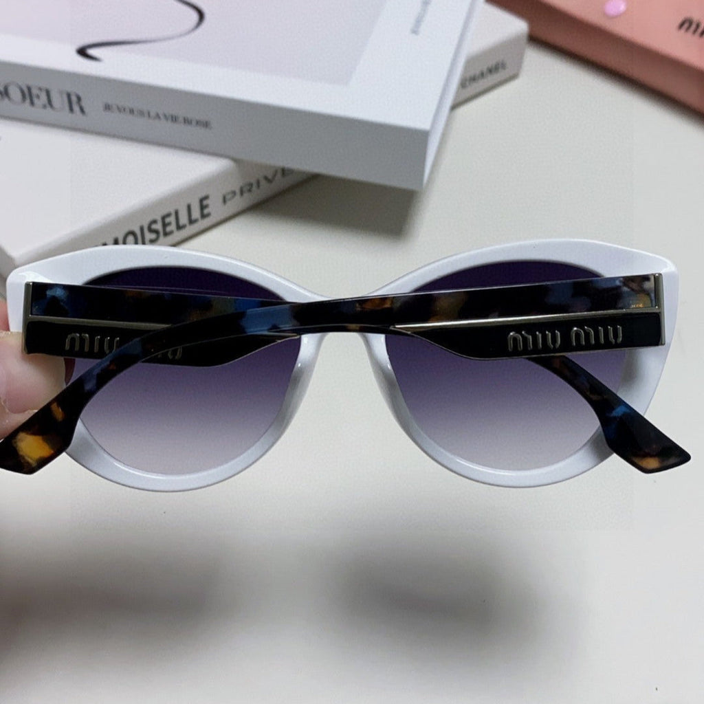 MIU MIU GLIMPSE SUNGLASSES 576814 IN WHITE ACETATE