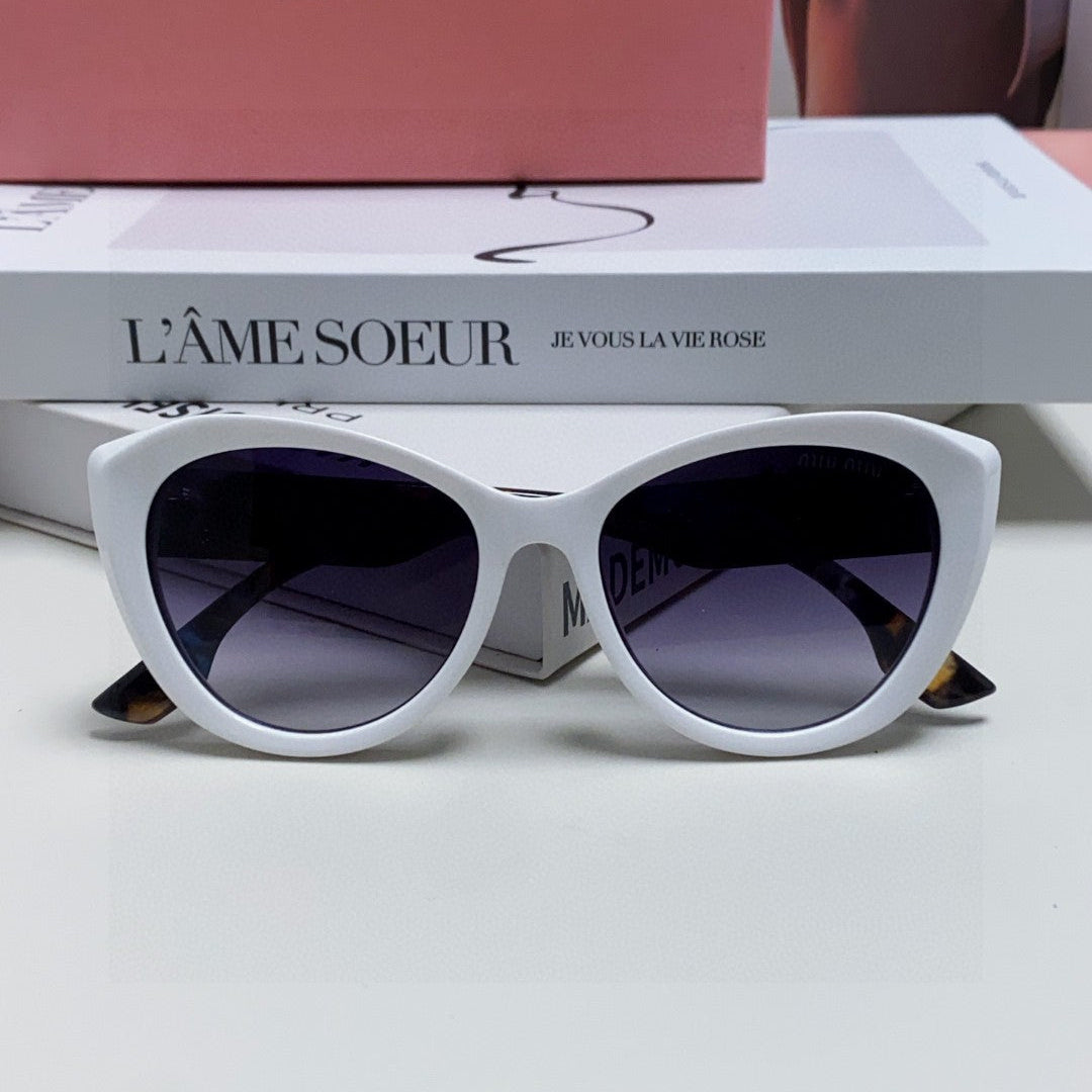 MIU MIU GLIMPSE SUNGLASSES 576814 IN WHITE ACETATE