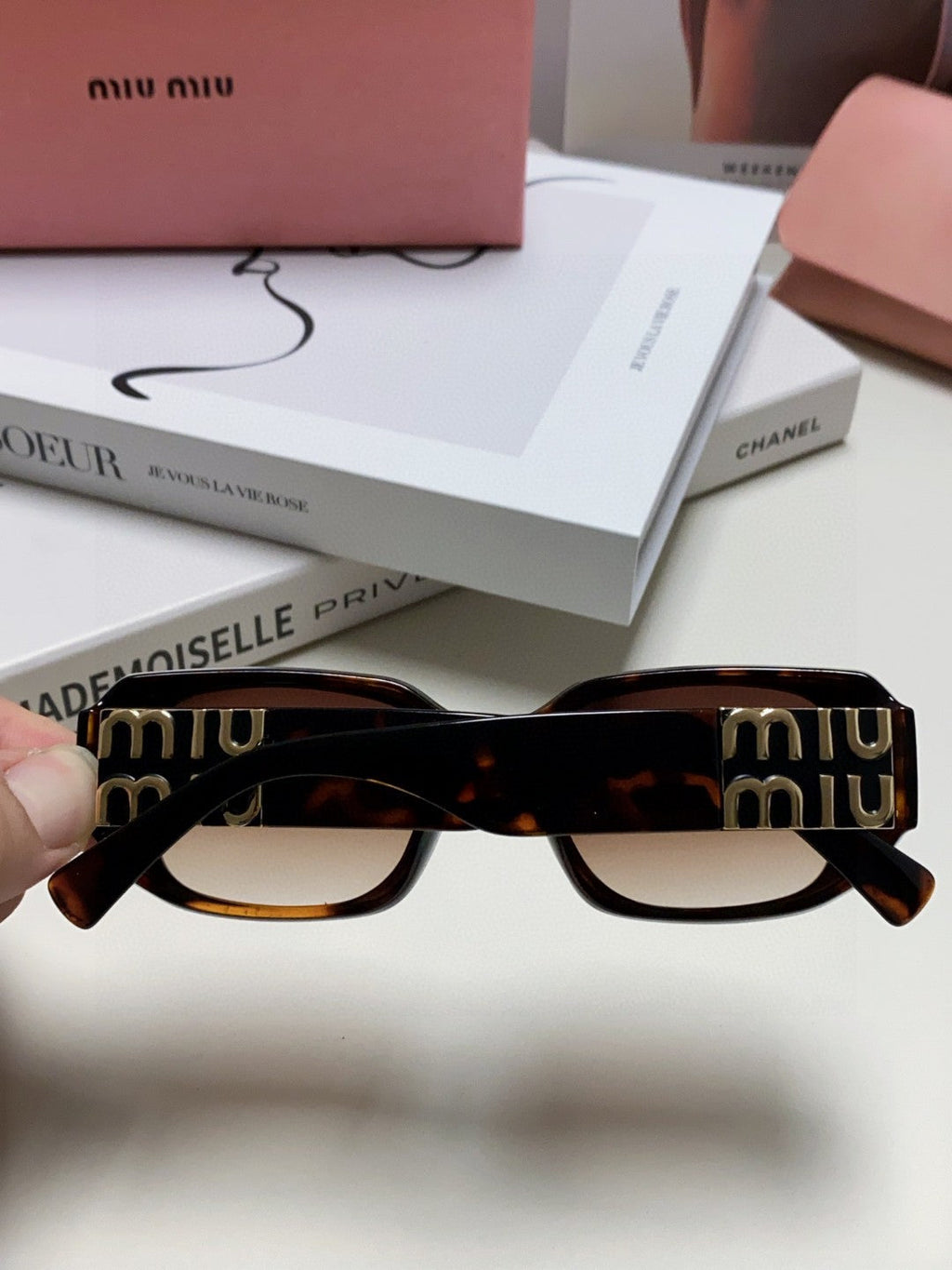 MIU MIU GLIMPSE SUNGLASSES 576820 IN HAVANA ACETATE