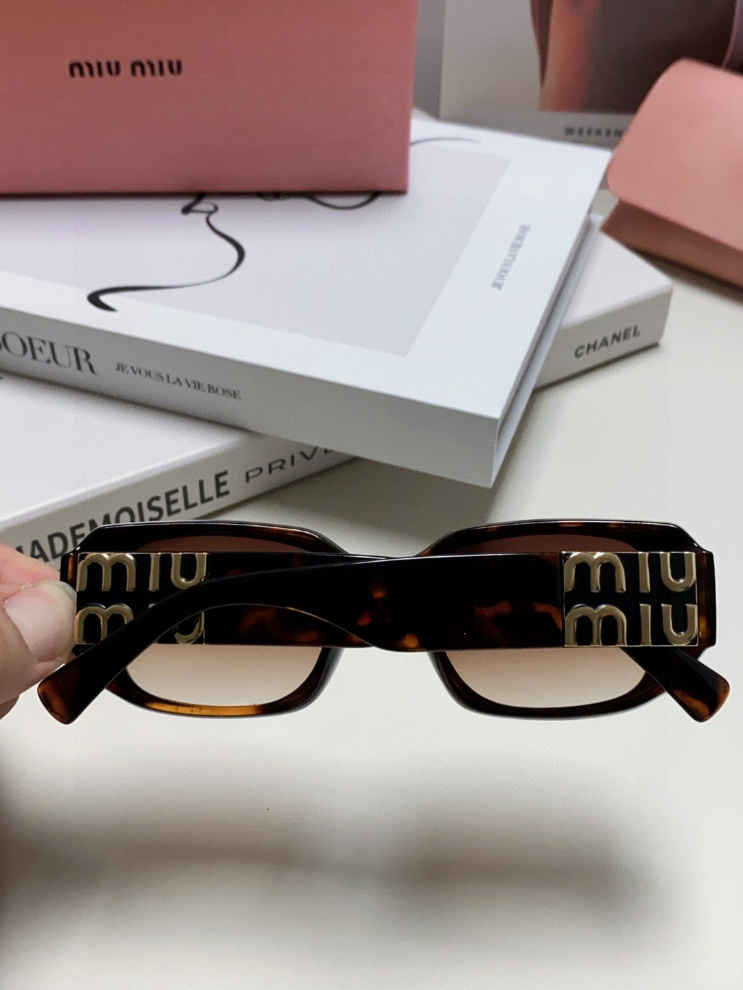 MIU MIU GLIMPSE SUNGLASSES 576820 IN HAVANA ACETATE