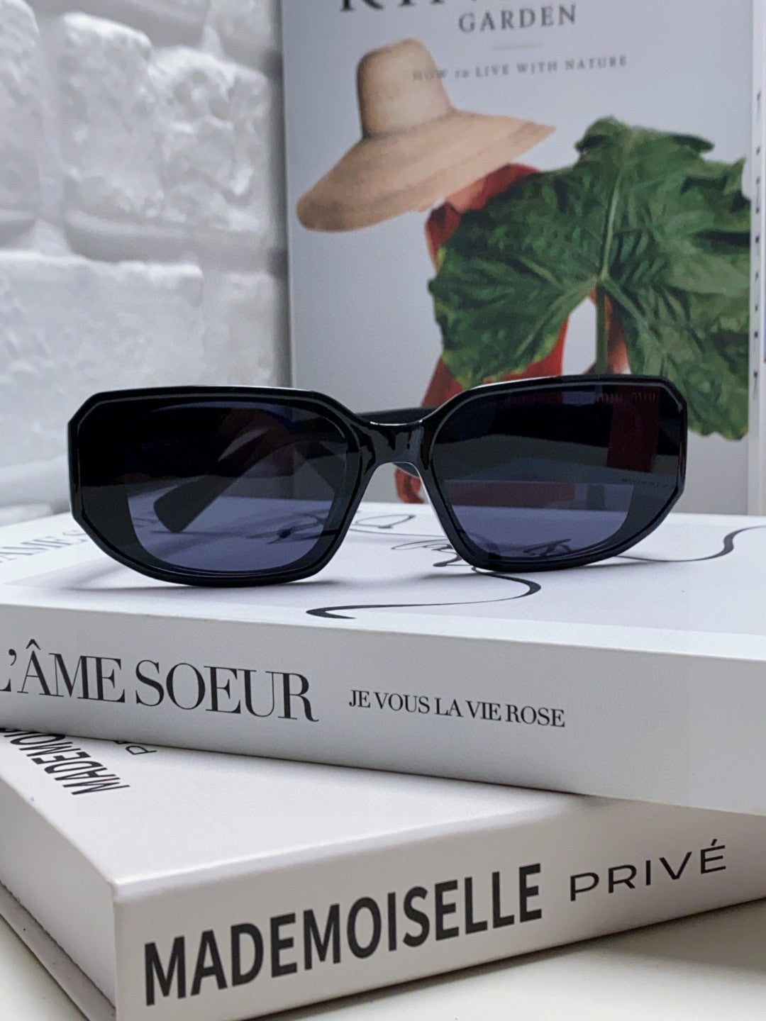 MIU MIU GLIMPSE SUNGLASSES 576821 IN BLACK ACETATE