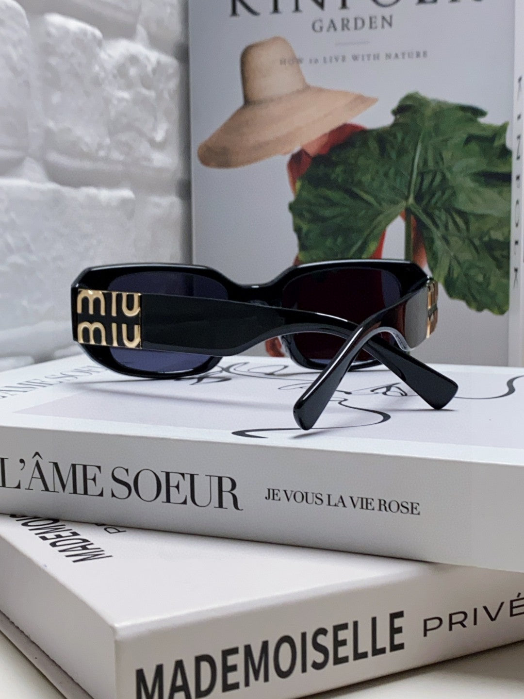 MIU MIU GLIMPSE SUNGLASSES 576821 IN BLACK ACETATE