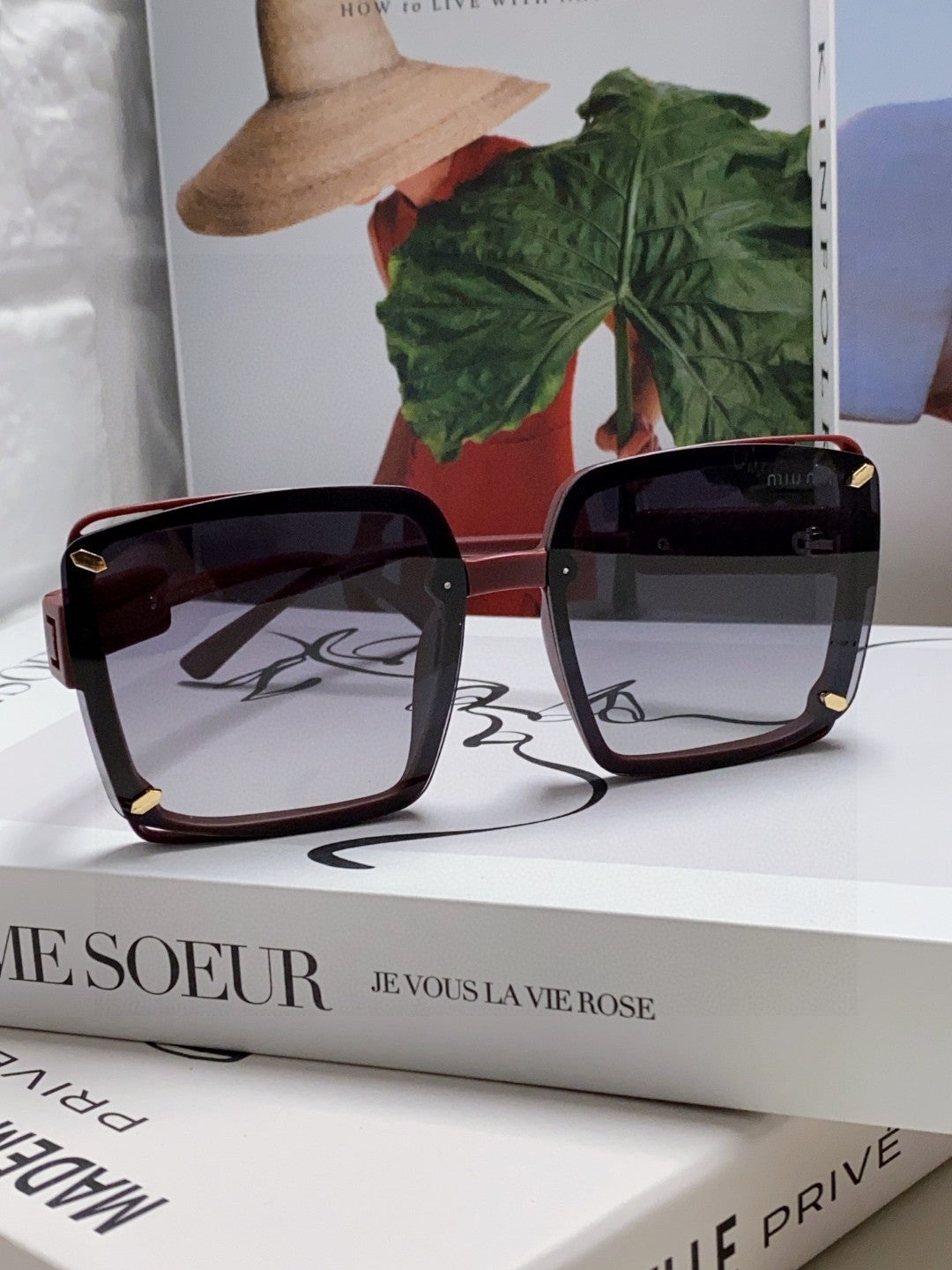 MIU MIU RUNWAY SQUARE SUNGLASSES 576823 IN ACETATE