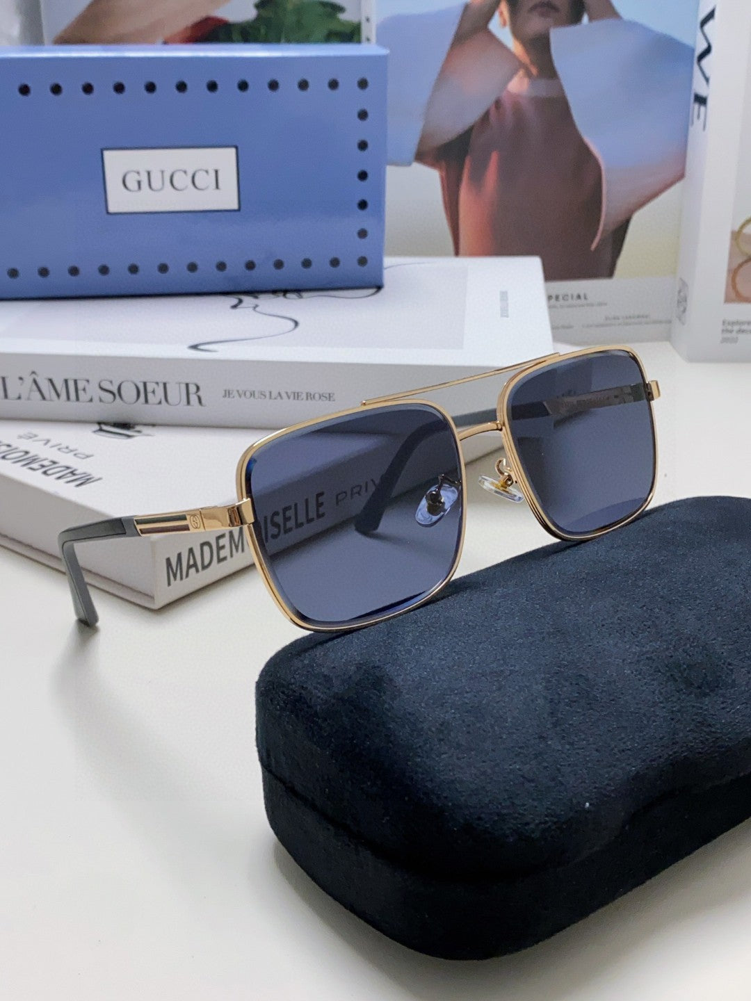 GUCCI SQUARE FRAME SUNGLASSES 576880 IN METAL