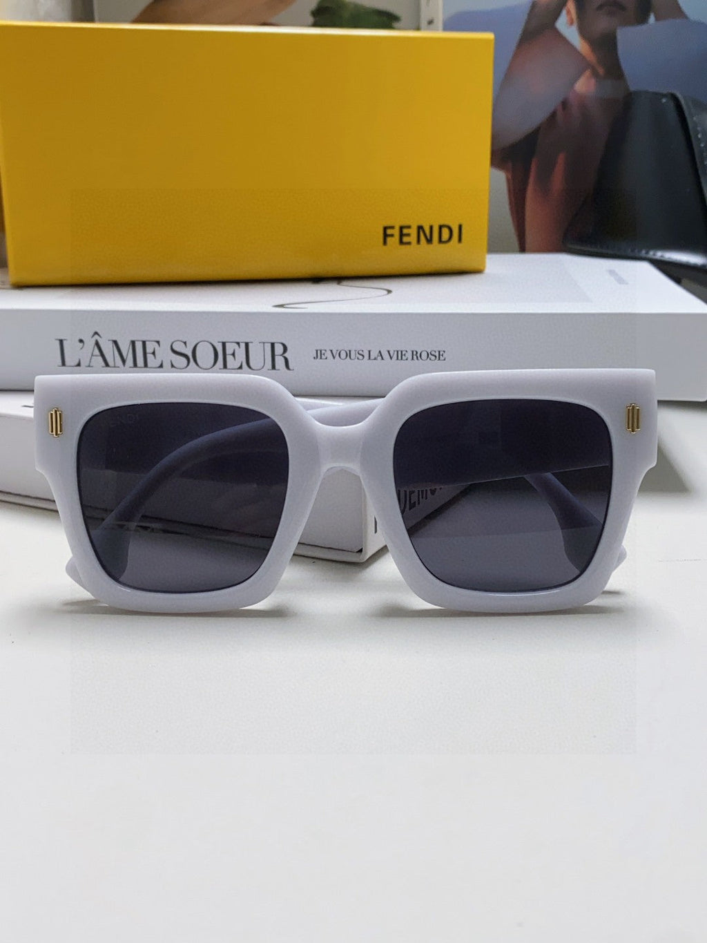 FENDI FEN FIRST CHUNKY SQUARE FRAME SUNGLASSES 542081 IN ACETATE