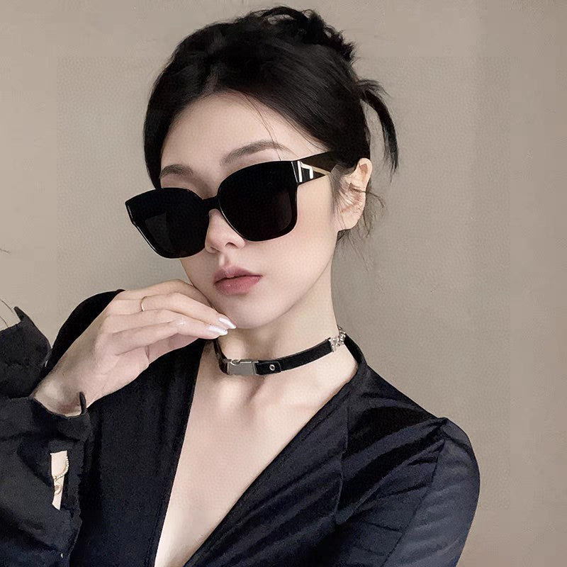 FENDI ROMA SQUARE FRAME SUNGLASSES 542083 IN ACETATE