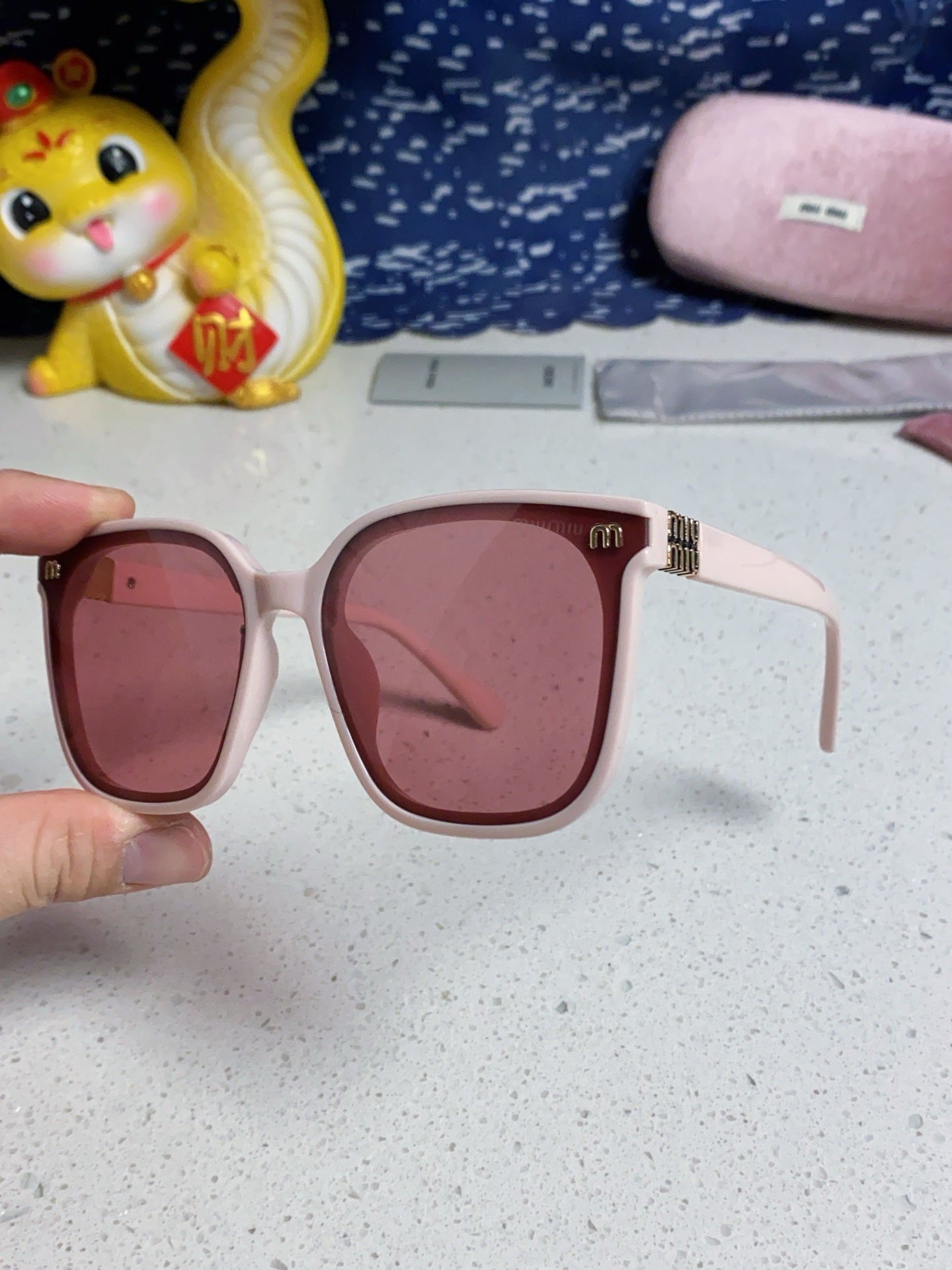 MIU MIU GLIMPSE SQUARE SUNGLASSES 554611 IN LIGHT PINK ACETATE