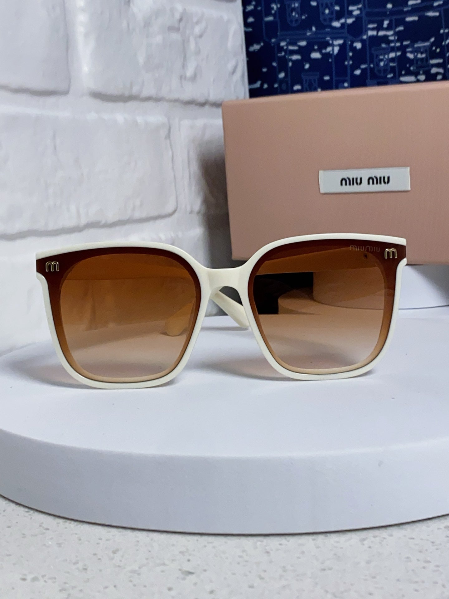 MIU MIU GLIMPSE SQUARE SUNGLASSES 554612 IN IVORY ACETATE