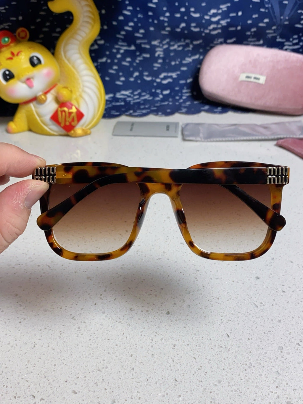 MIU MIU GLIMPSE SQUARE SUNGLASSES 554614 IN HAVANA ACETATE