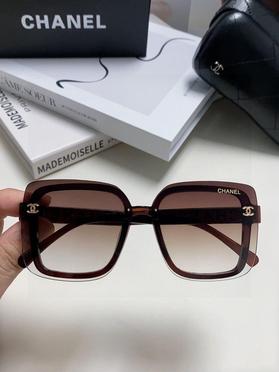 CHANEL SQUARE SUNGLASSES 638797 IN ACETATE