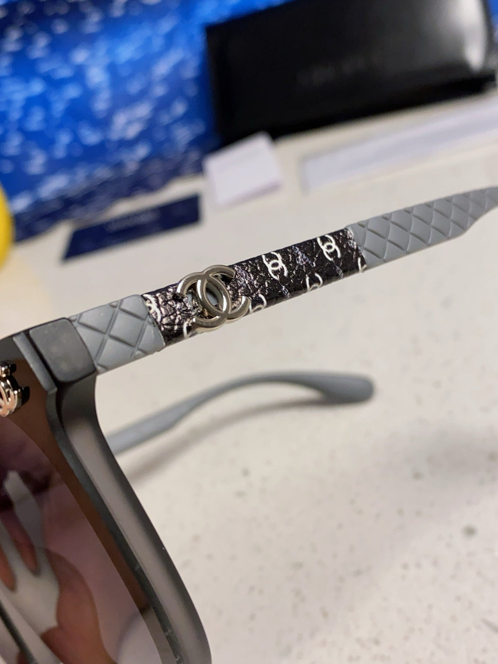 CHANEL BROWNLINE SUNGLASSES 638935 IN GRAY ACETATE