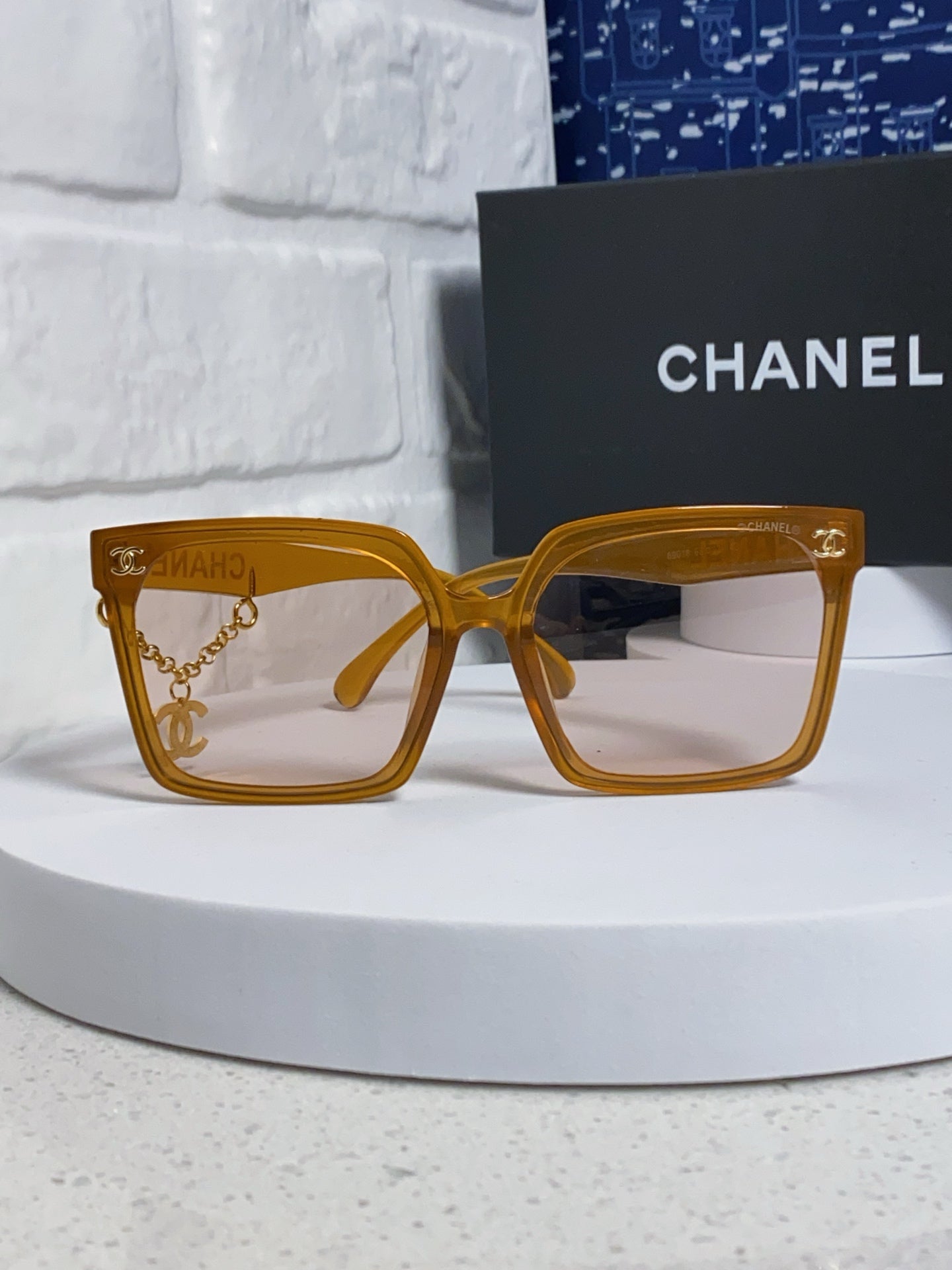 CHANEL SQUARE SUNGLASSES 641806 IN DARK YELLOW ACETATE