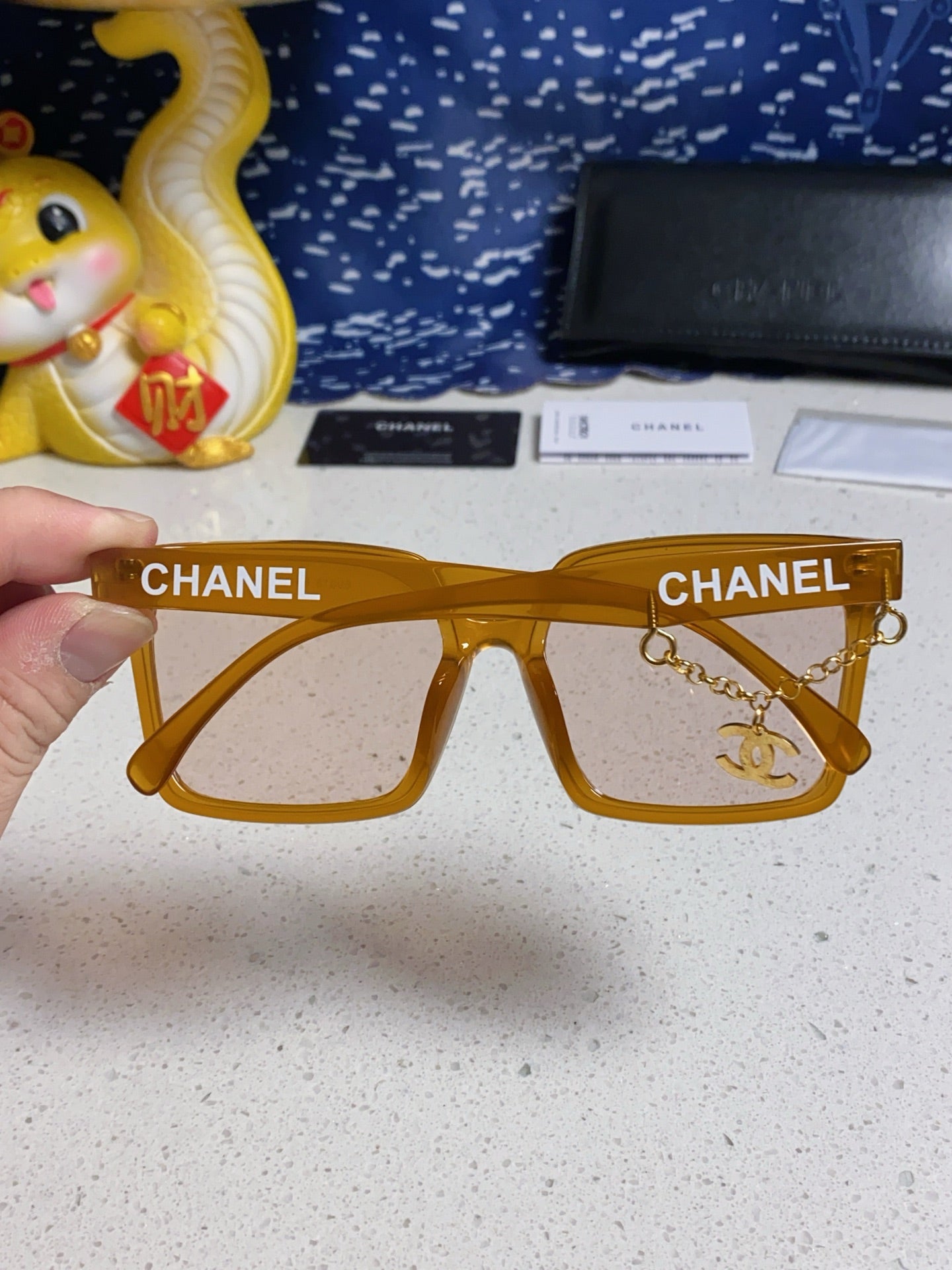 CHANEL SQUARE SUNGLASSES 641806 IN DARK YELLOW ACETATE