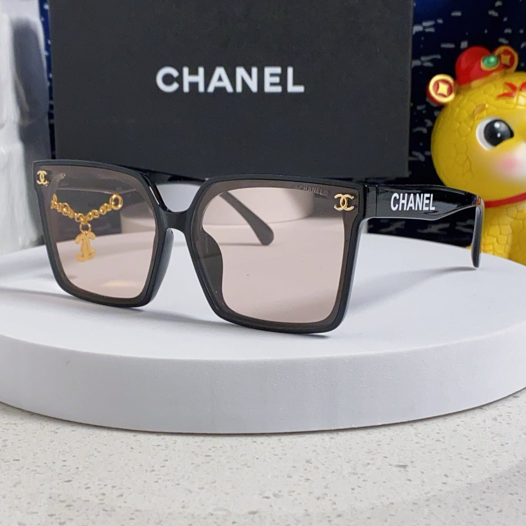 CHANEL SQUARE SUNGLASSES 641807 IN BLACK ACETATE LIGHT BROWN LENSES
