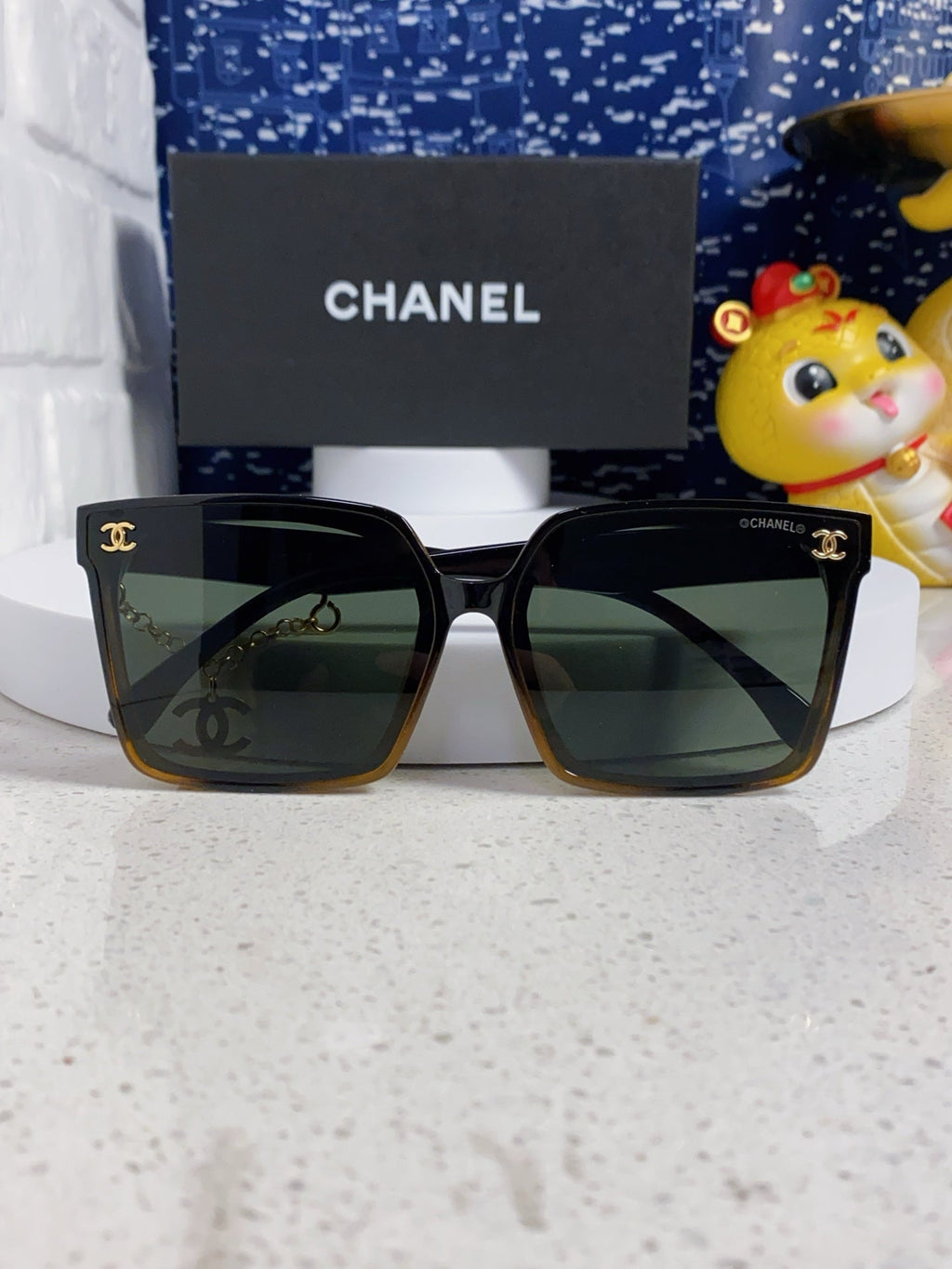 CHANEL SQUARE SUNGLASSES 641808 IN BLACK OMBRE ORANGE ACETATE GOLD CHAIN