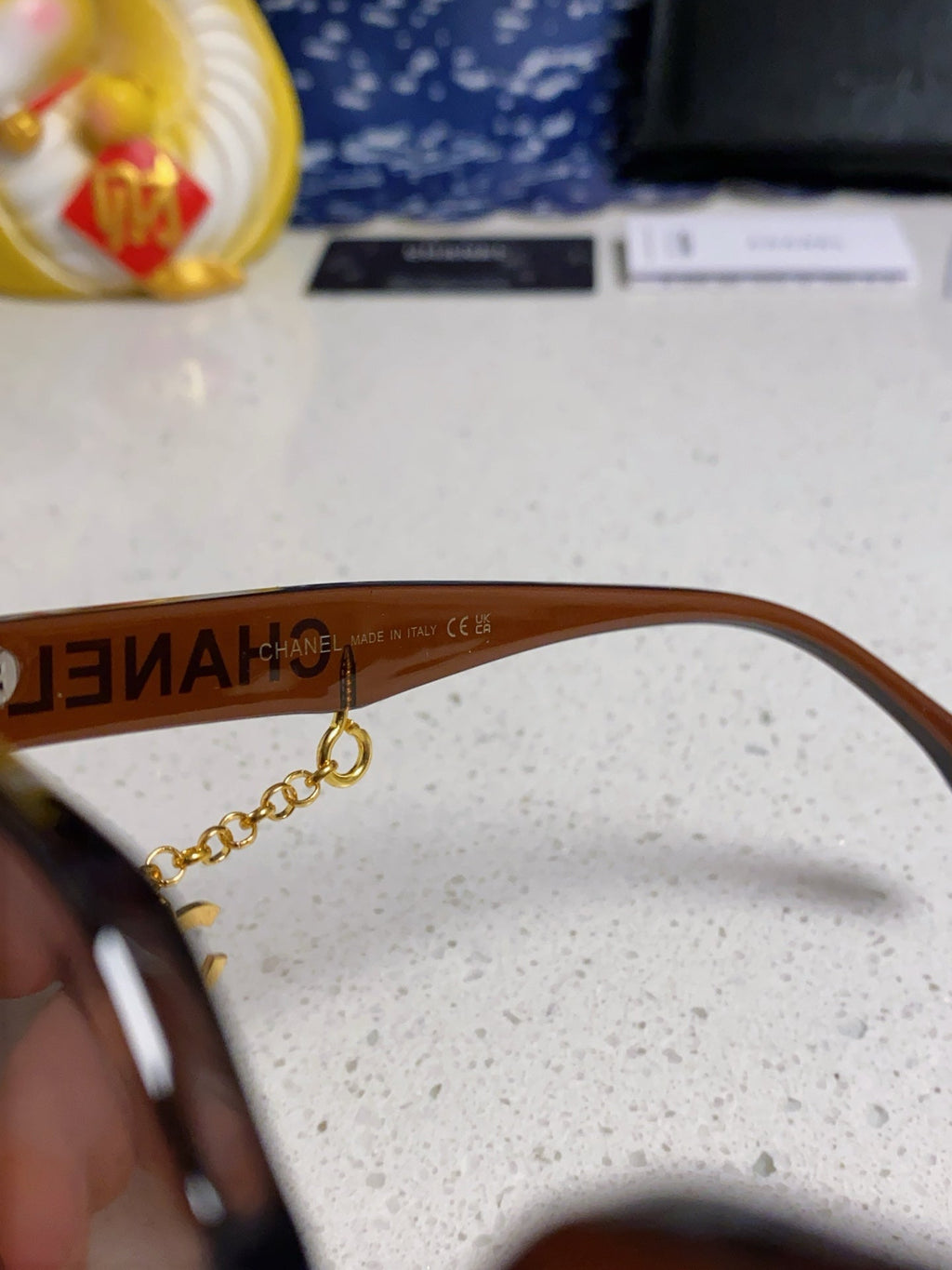 CHANEL SQUARE SUNGLASSES 641810 IN BROWN ACETATE GOLD CHAIN