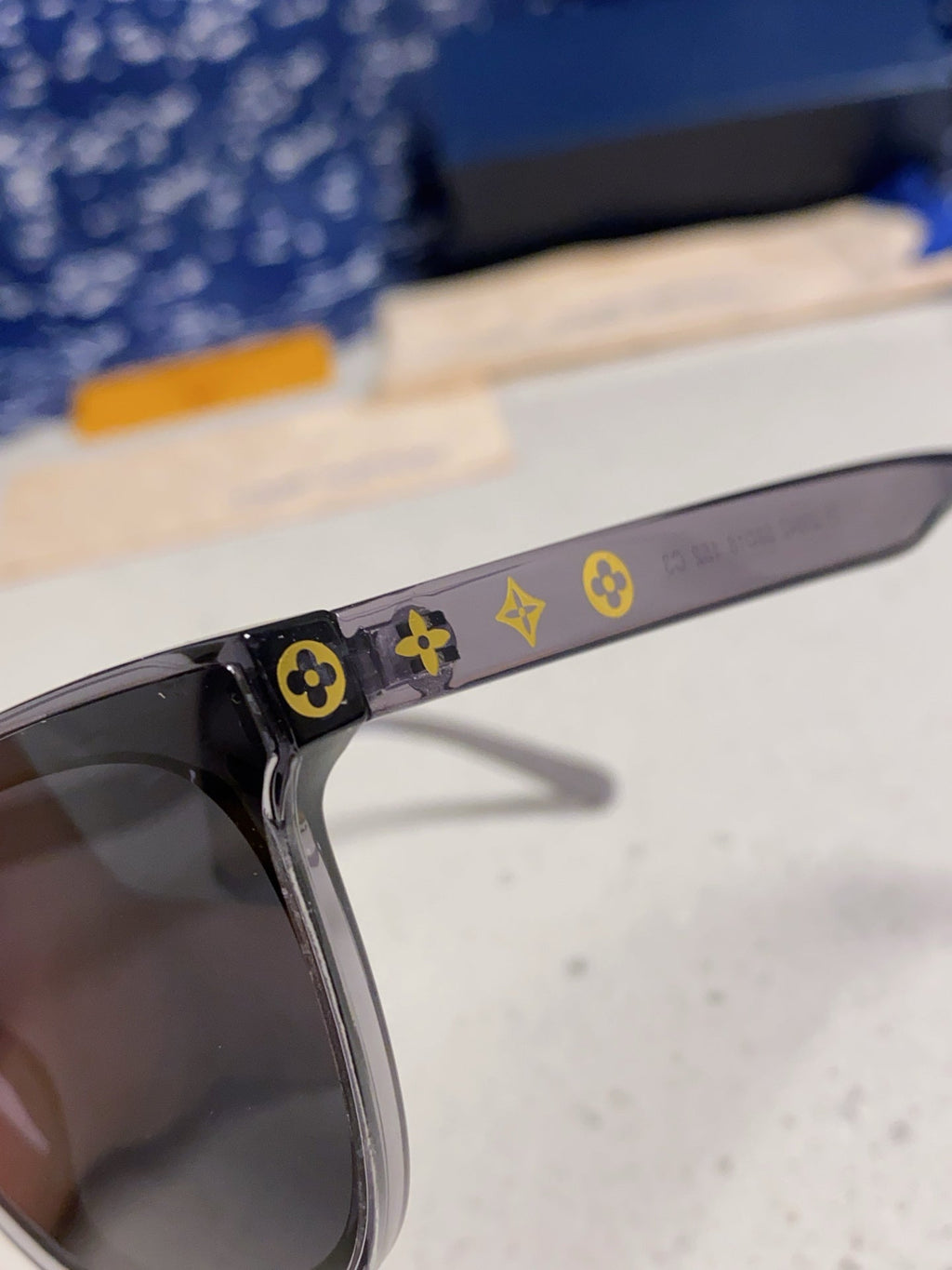 LOUIS VUITTON CAT EYE SUNGLASSES 571649 IN GREY CLEAR ACETATE
