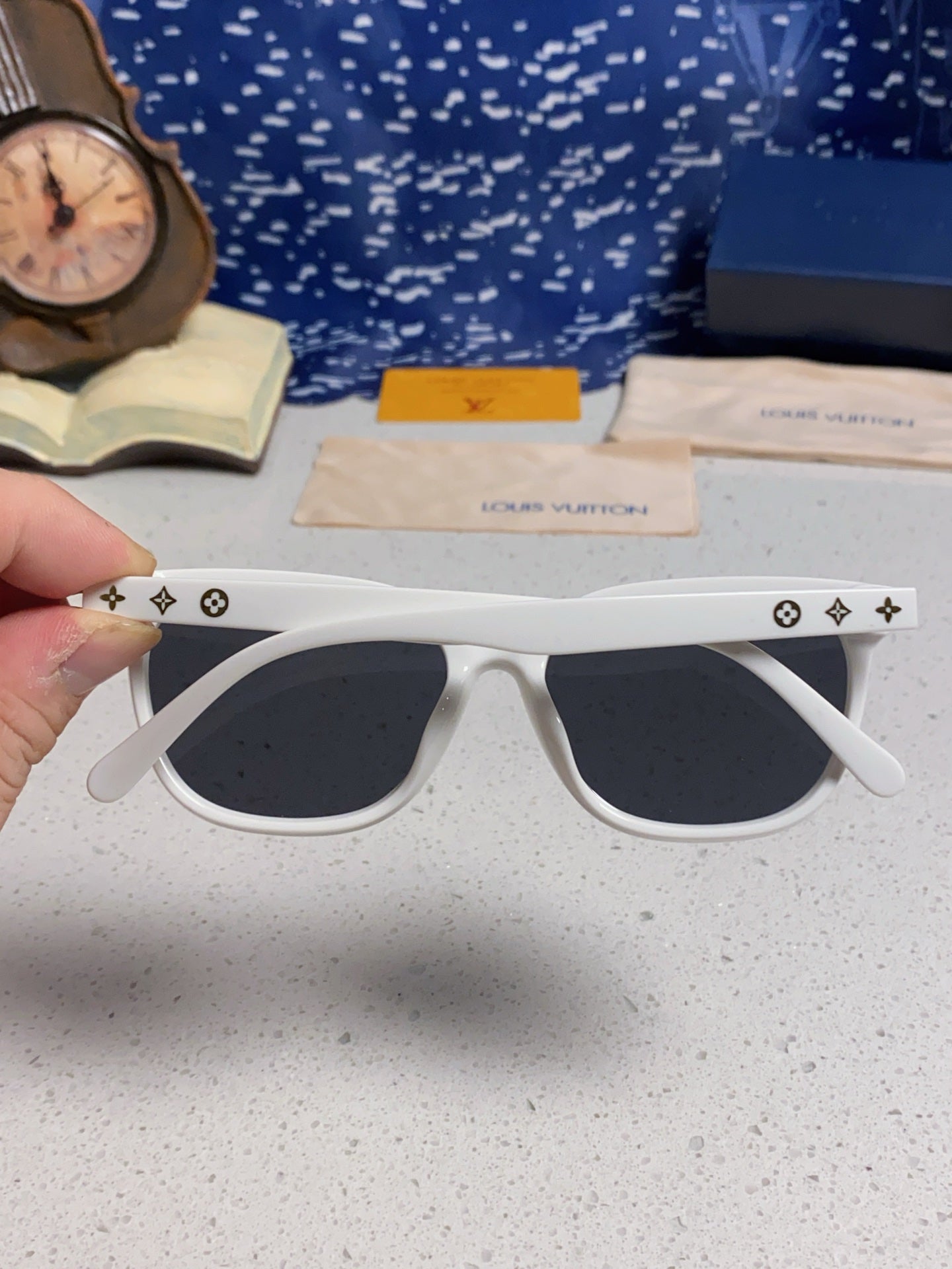 LOUIS VUITTON CAT EYE SUNGLASSES 571651 IN WHITE ACETATE