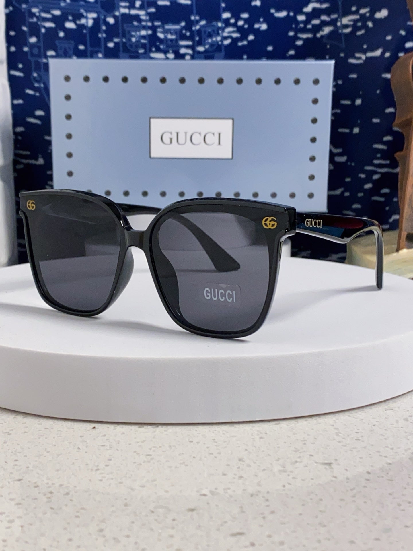 GUCCI SQUARE FRAME SUNGLASSES 575854 IN BLACK ACETATE