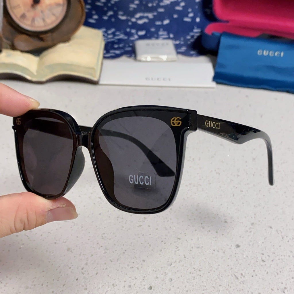 GUCCI SQUARE FRAME SUNGLASSES 575854 IN BLACK ACETATE