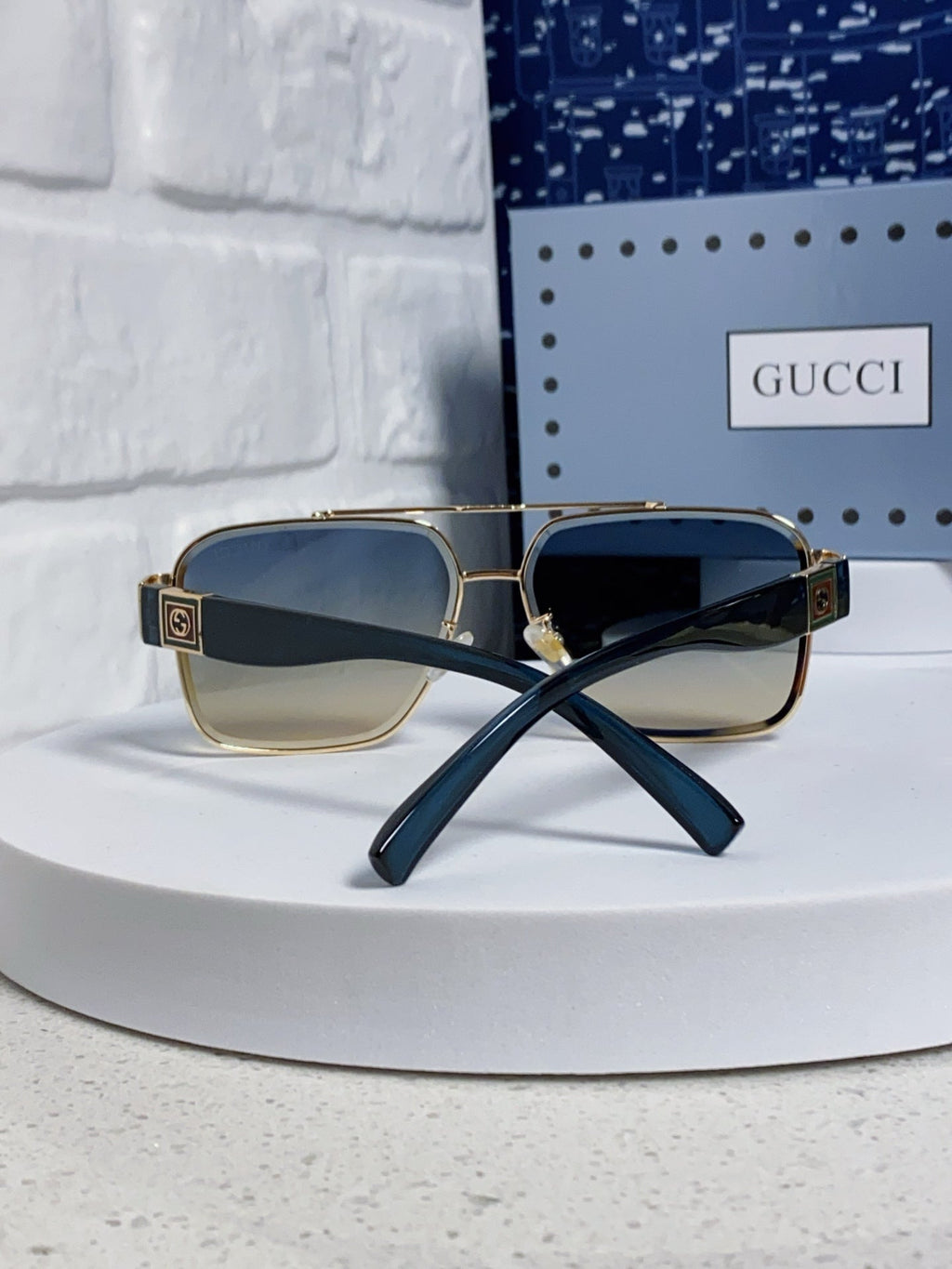 GUCCI SQUARE FRAME SUNGLASSES 576906 IN METAL