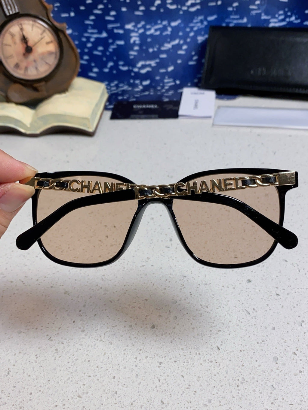 CHANEL SQUARE SUNGLASSES 632028 IN BLACK ACETATE LIGHT BROWN LENSES