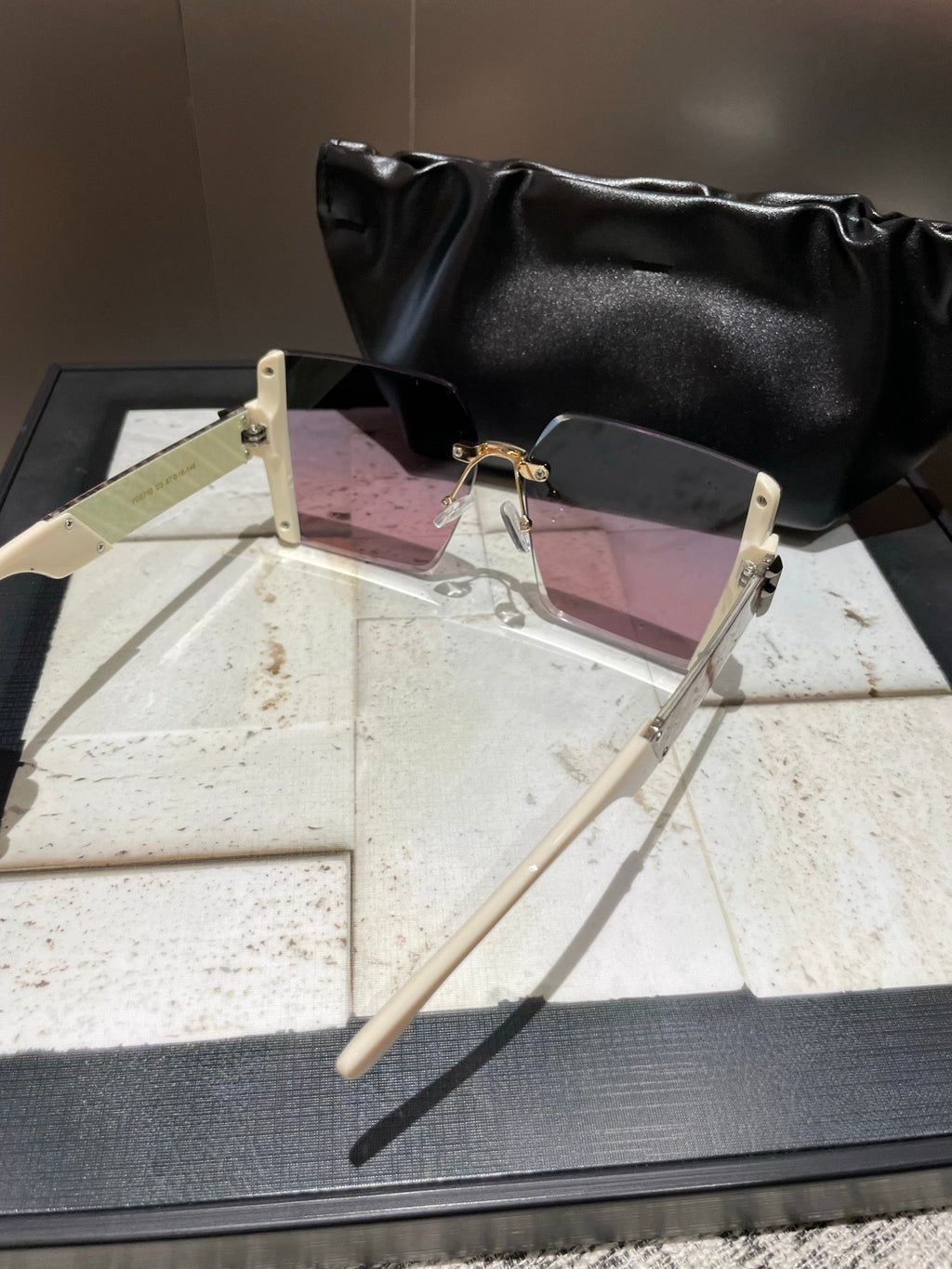 FENDI OVERSIZED FF DIAMONDS SQUARE FRAME SUNGLASSES 518548 IN ACETATE