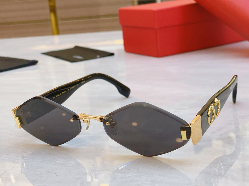 CARTIER PANTHÈRE RHOMBUS FRAME SUNGLASSES CT00638S IN METAL AND ACETATE