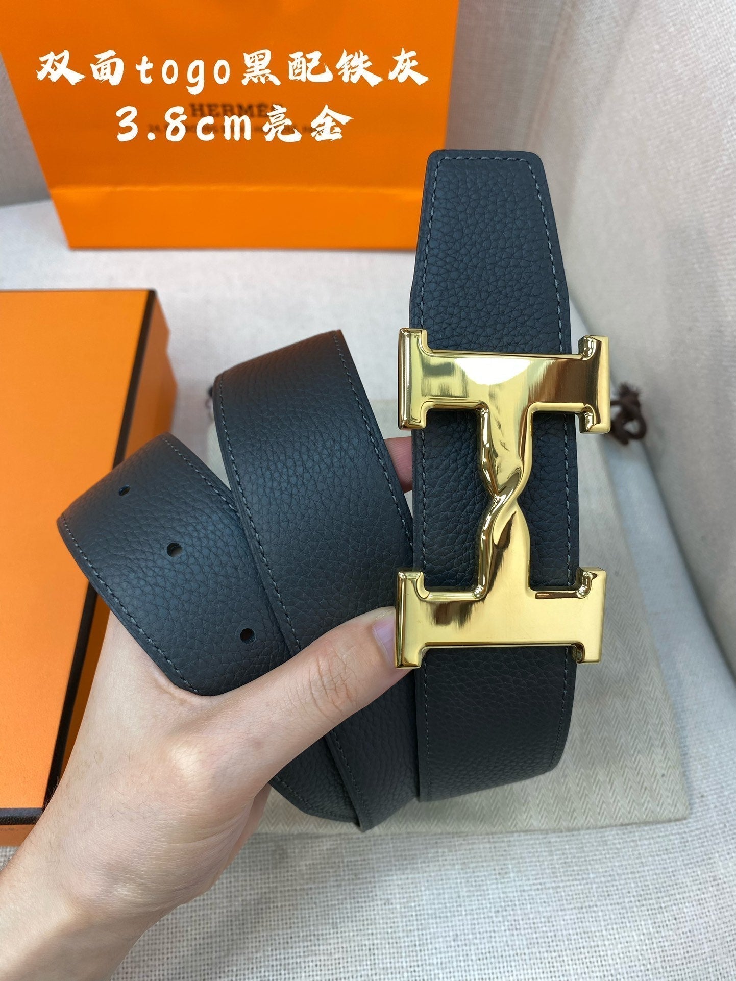 HERMES H BELT BUCKLE & REVERSIBLE BLACK LEATHER STRAP 38MM GOLD HARDWARE