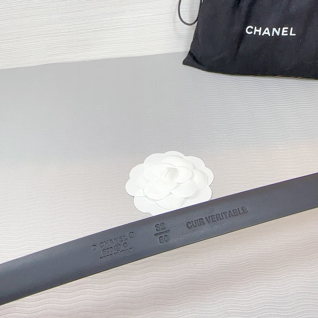 CHANEL BELT 20 MM IN TAFFY PINK SMOOTH CALFSKIN SILVER HARDWARE ATTACH RHINSTONE