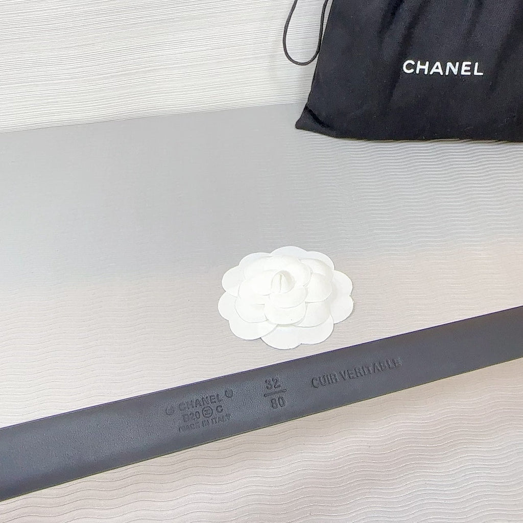 CHANEL BELT 20 MM IN CRIMSON RED SMOOTH CALFSKIN GOLD HARDWARE ATTACH RHINSTONE