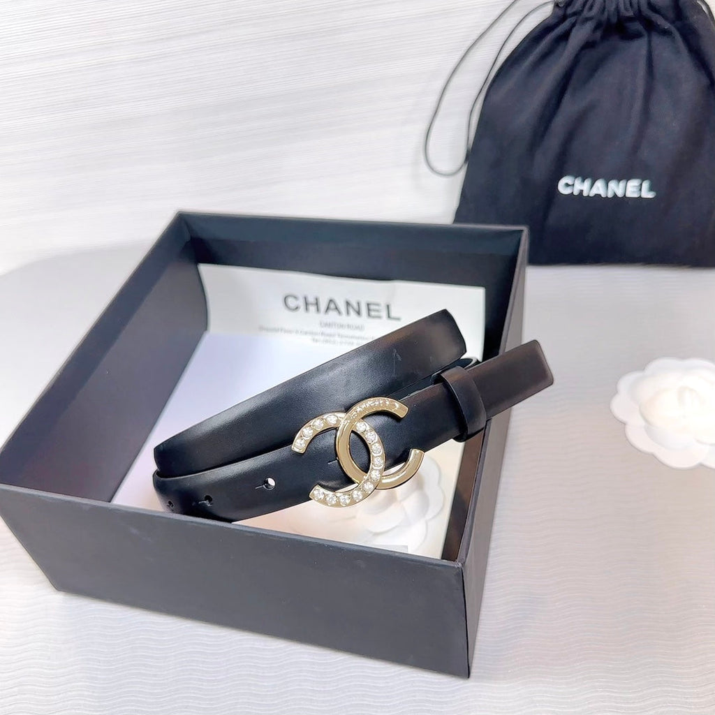 CHANEL BELT 20 MM IN BLACK SMOOTH CALFSKIN GOLD HARDWARE ATTACH RHINSTONE