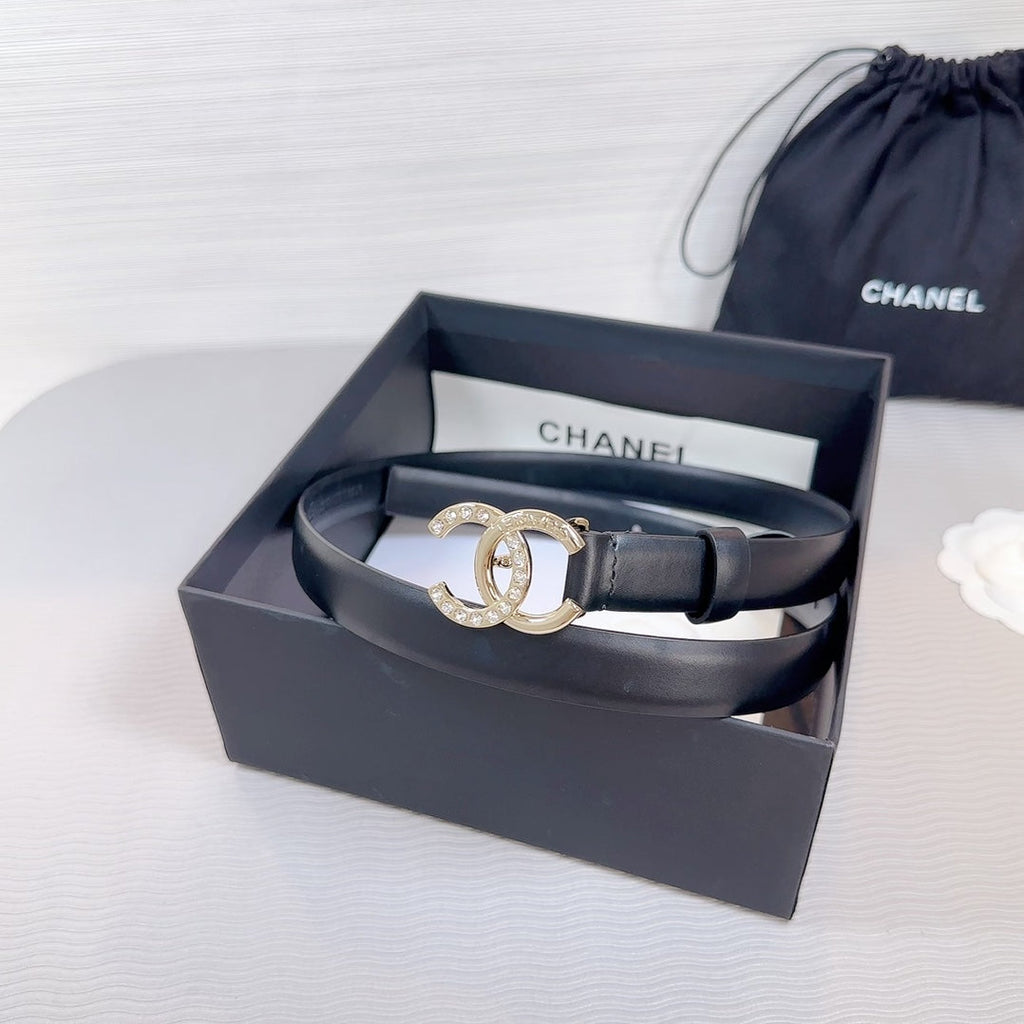 CHANEL BELT 20 MM IN BLACK SMOOTH CALFSKIN GOLD HARDWARE ATTACH RHINSTONE