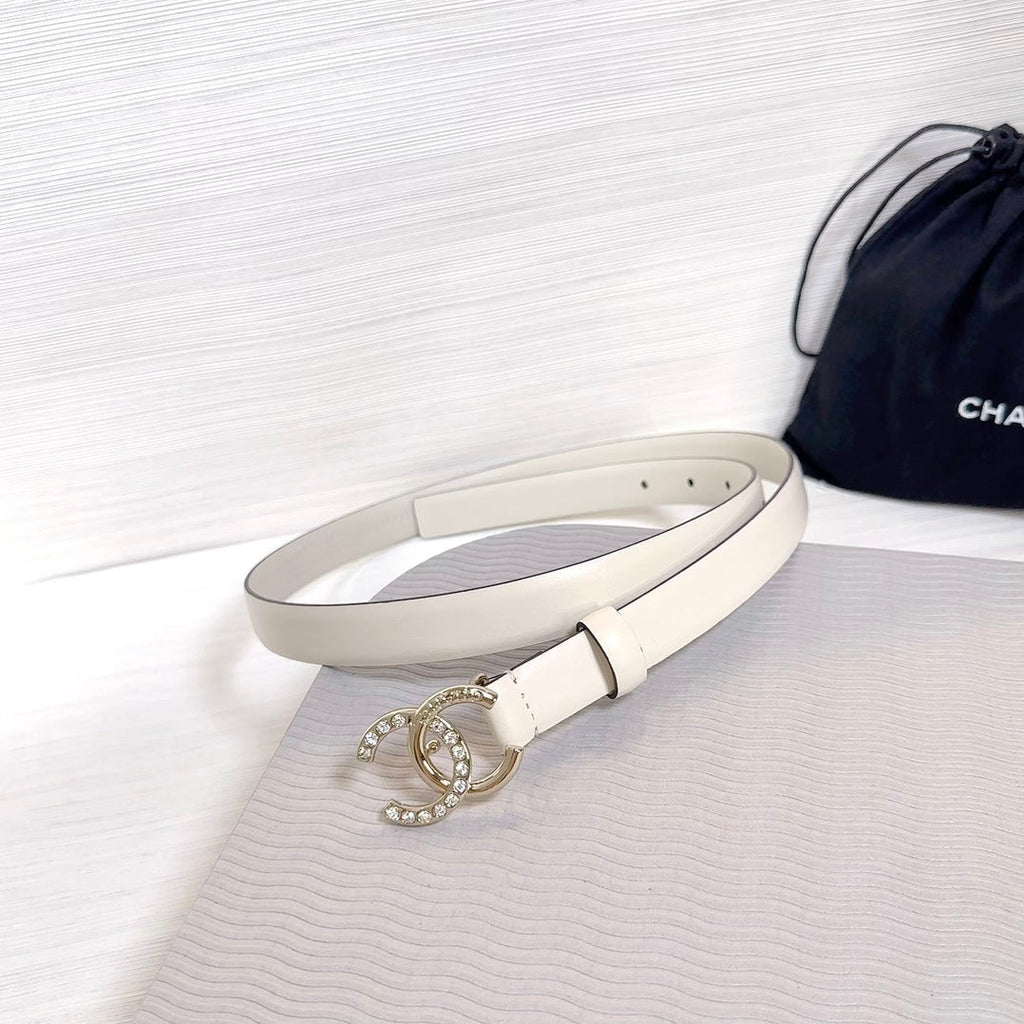 CHANEL BELT 20 MM IN BEIGE CREAM SMOOTH CALFSKIN GOLD HARDWARE ATTACH RHINSTONE