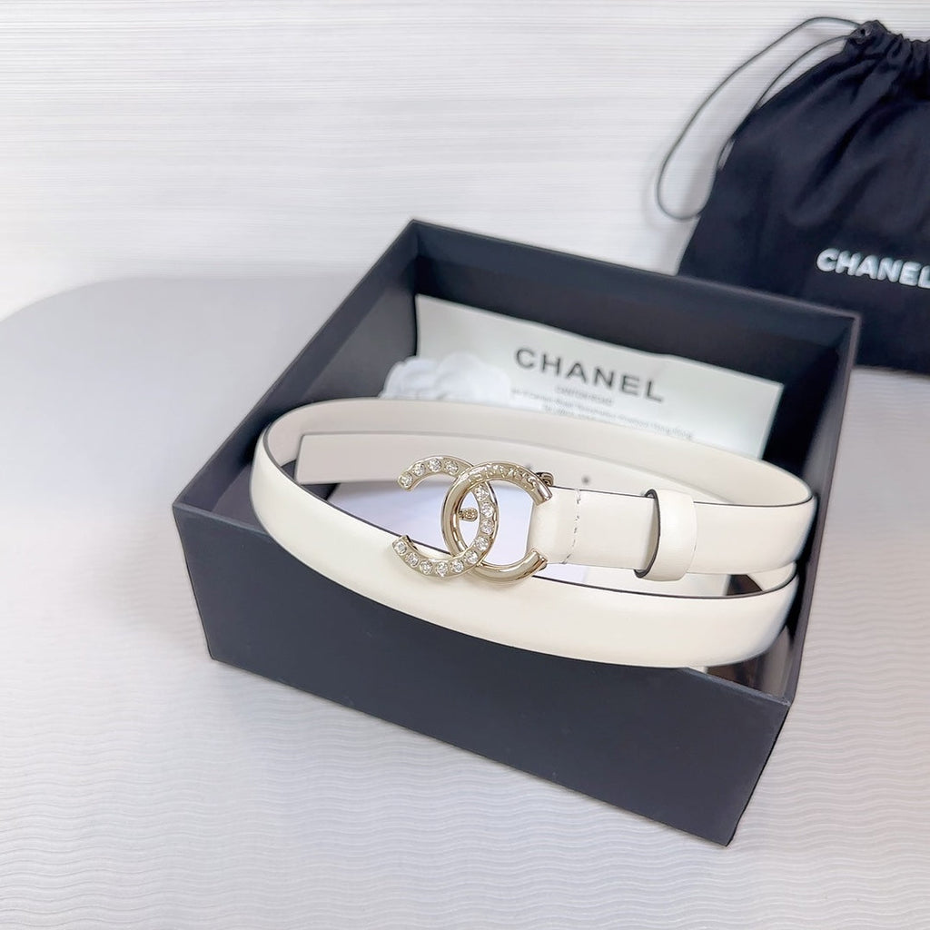 CHANEL BELT 20 MM IN BEIGE CREAM SMOOTH CALFSKIN GOLD HARDWARE ATTACH RHINSTONE