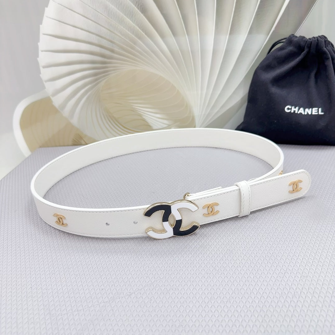 CHANEL BELT 30 MM WHITE CALFSKIN GOLD HARDWARE WITH WHITE MIX BLACK LOGO