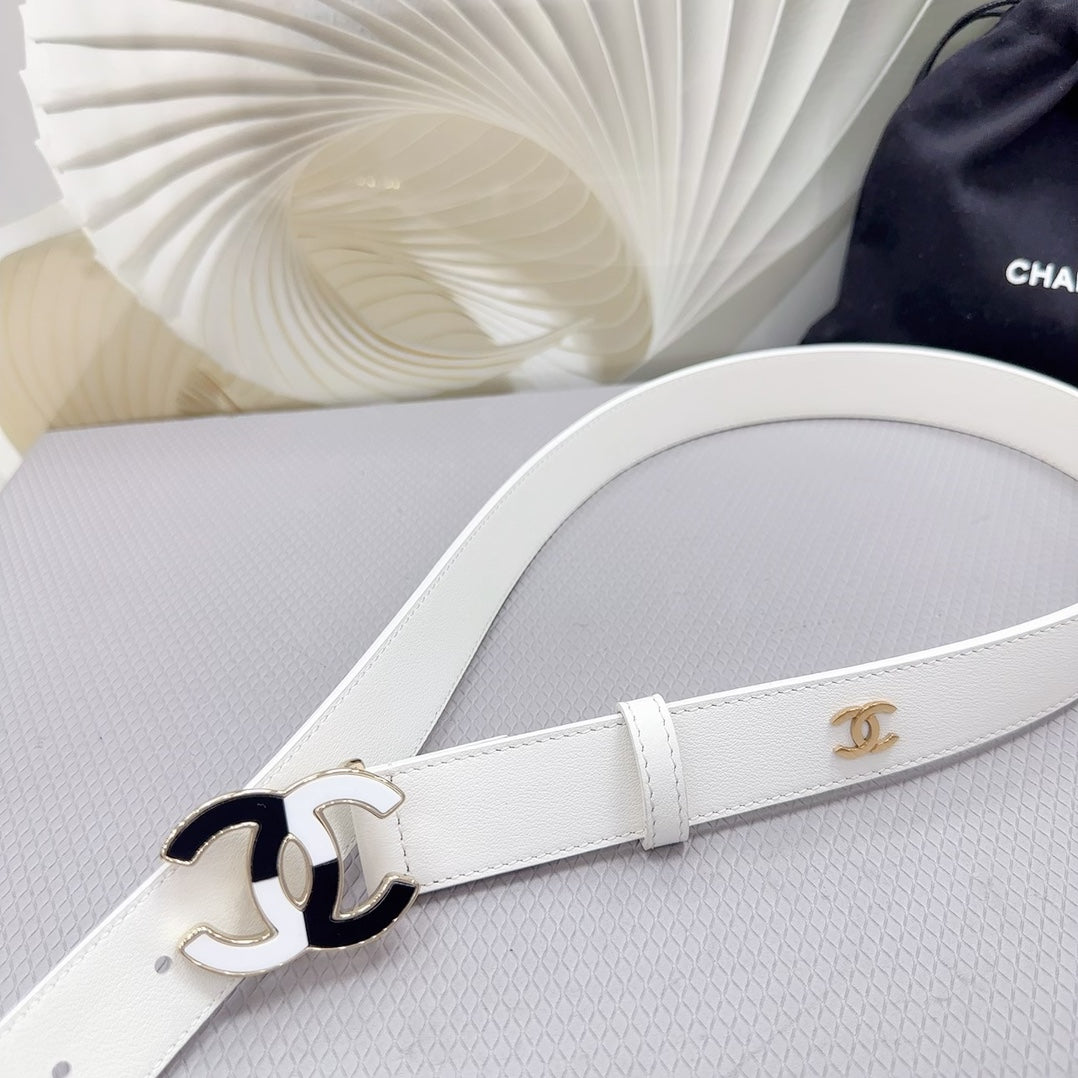 CHANEL BELT 30 MM WHITE CALFSKIN GOLD HARDWARE WITH WHITE MIX BLACK LOGO