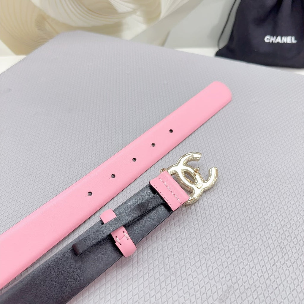 CHANEL 30MM BELT IN PINK PASTEL SHINNY CALFSKIN WHITE LOGO