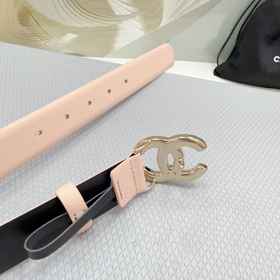 CHANEL 30MM BELT IN BABY PINK SHINNY CALFSKIN WHITE LOGO
