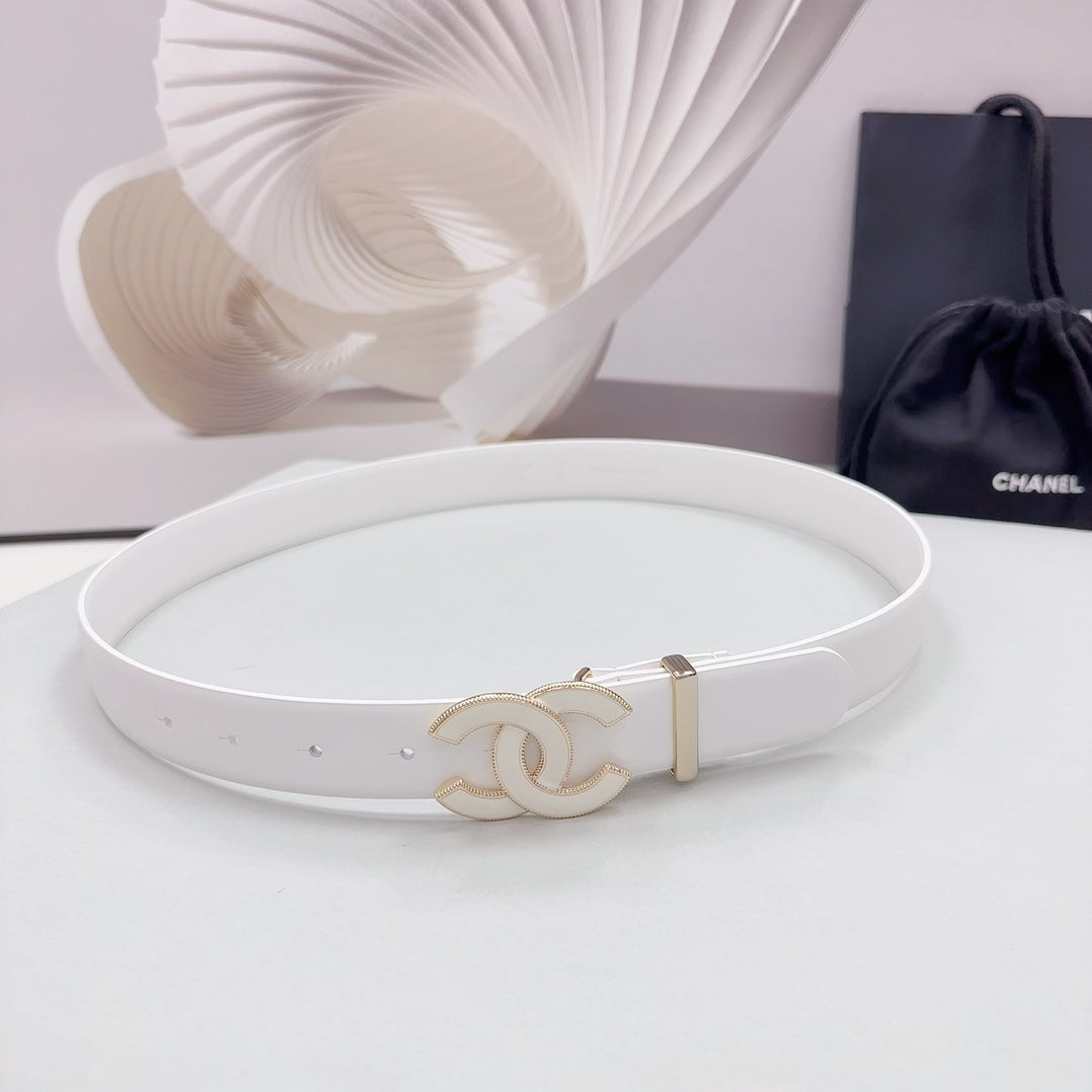 CHANEL 30MM BELT IN WHITE SMOOTH CALFSKIN METAL HARDWARE