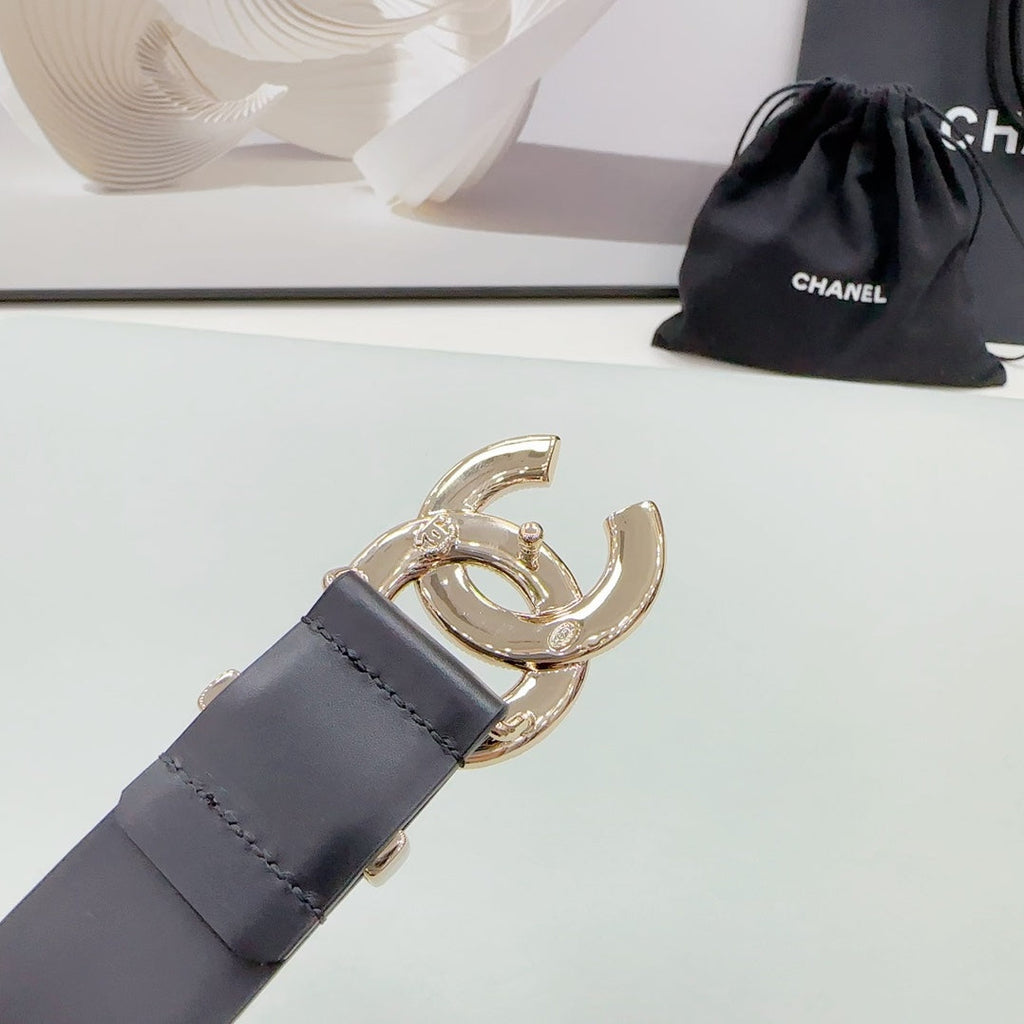 CHANEL 30MM BELT IN BLACK SMOOTH CALFSKIN METAL HARDWARE