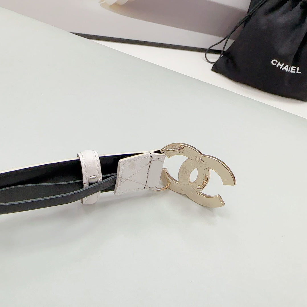 CHANEL 30MM BELT IN WHITE EMBROIDERED CALFSKIN METAL HARDWARE