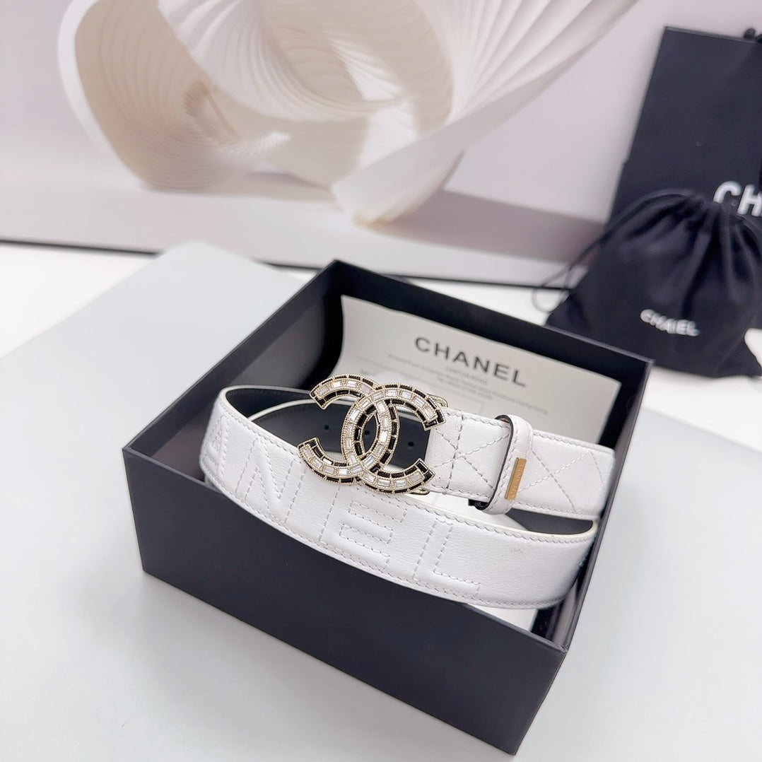 CHANEL 30MM BELT IN WHITE EMBROIDERED CALFSKIN METAL HARDWARE