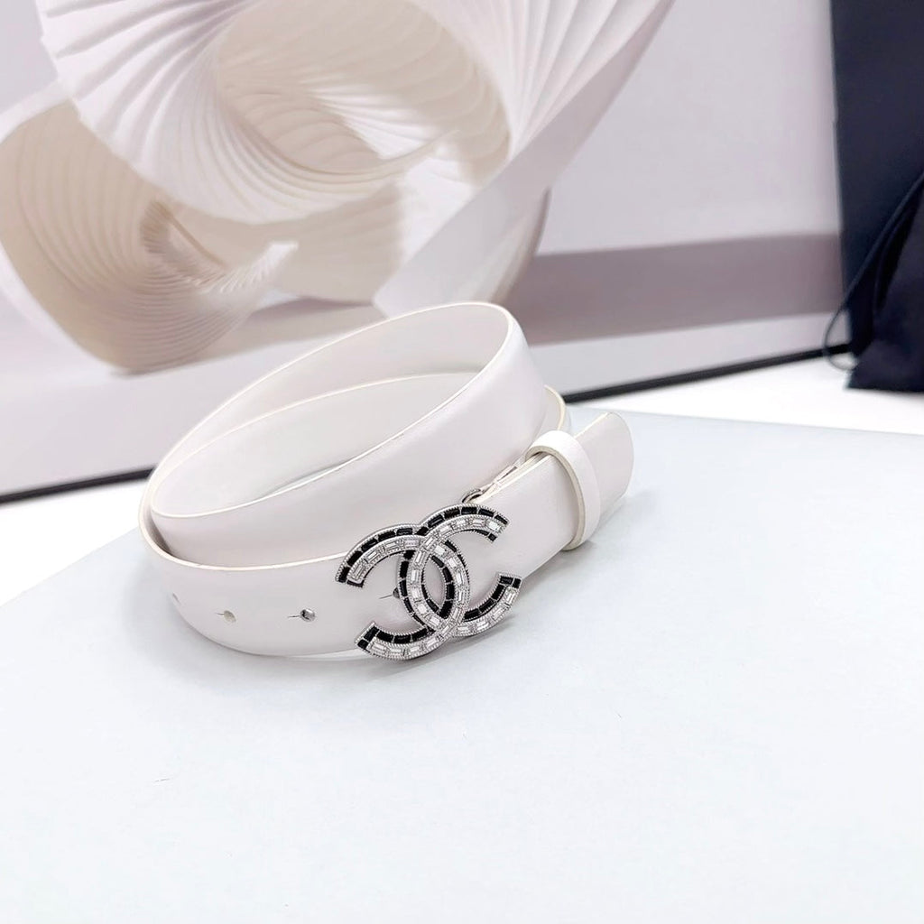 CHANEL 30MM BELT IN WHITE CALFSKIN METAL HARDWARE