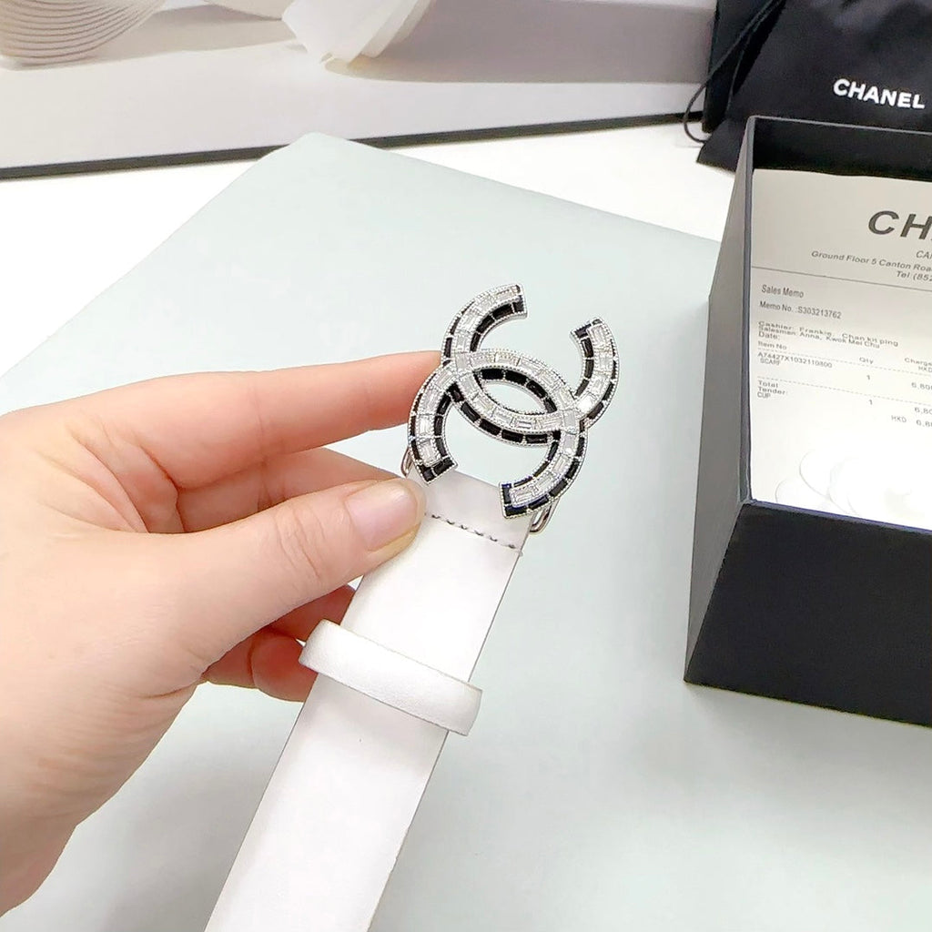CHANEL 30MM BELT IN WHITE CALFSKIN METAL HARDWARE