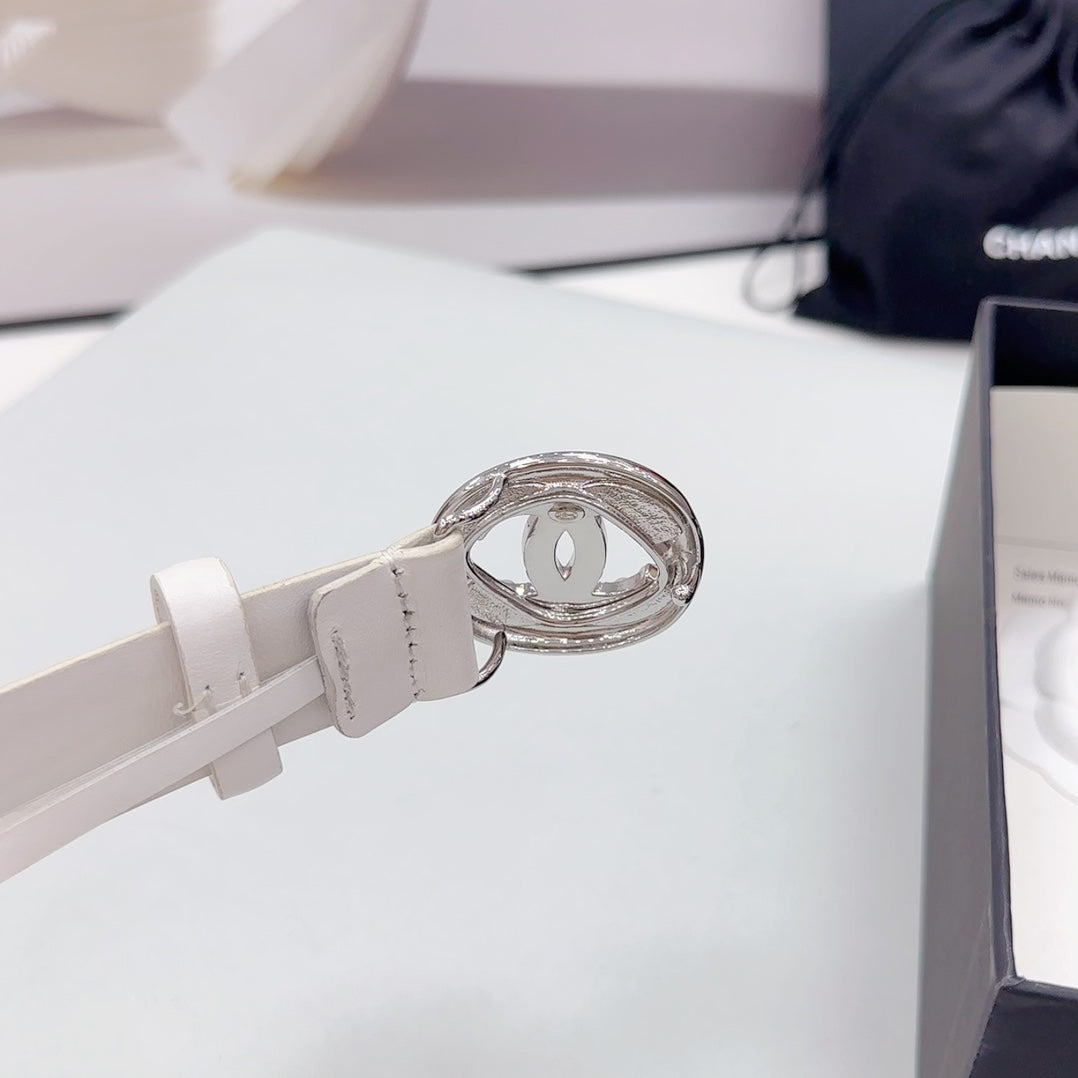 CHANEL 30MM BELT IN WHITE CALFSKIN SILVER HARDWARE ATTACH PEARLS